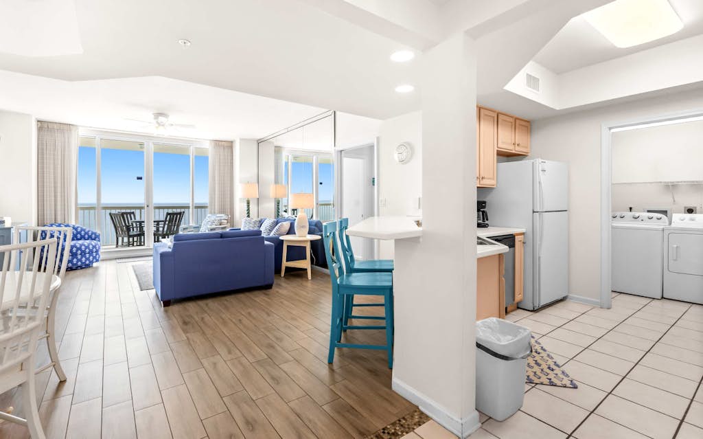 Silver Beach Towers E1505