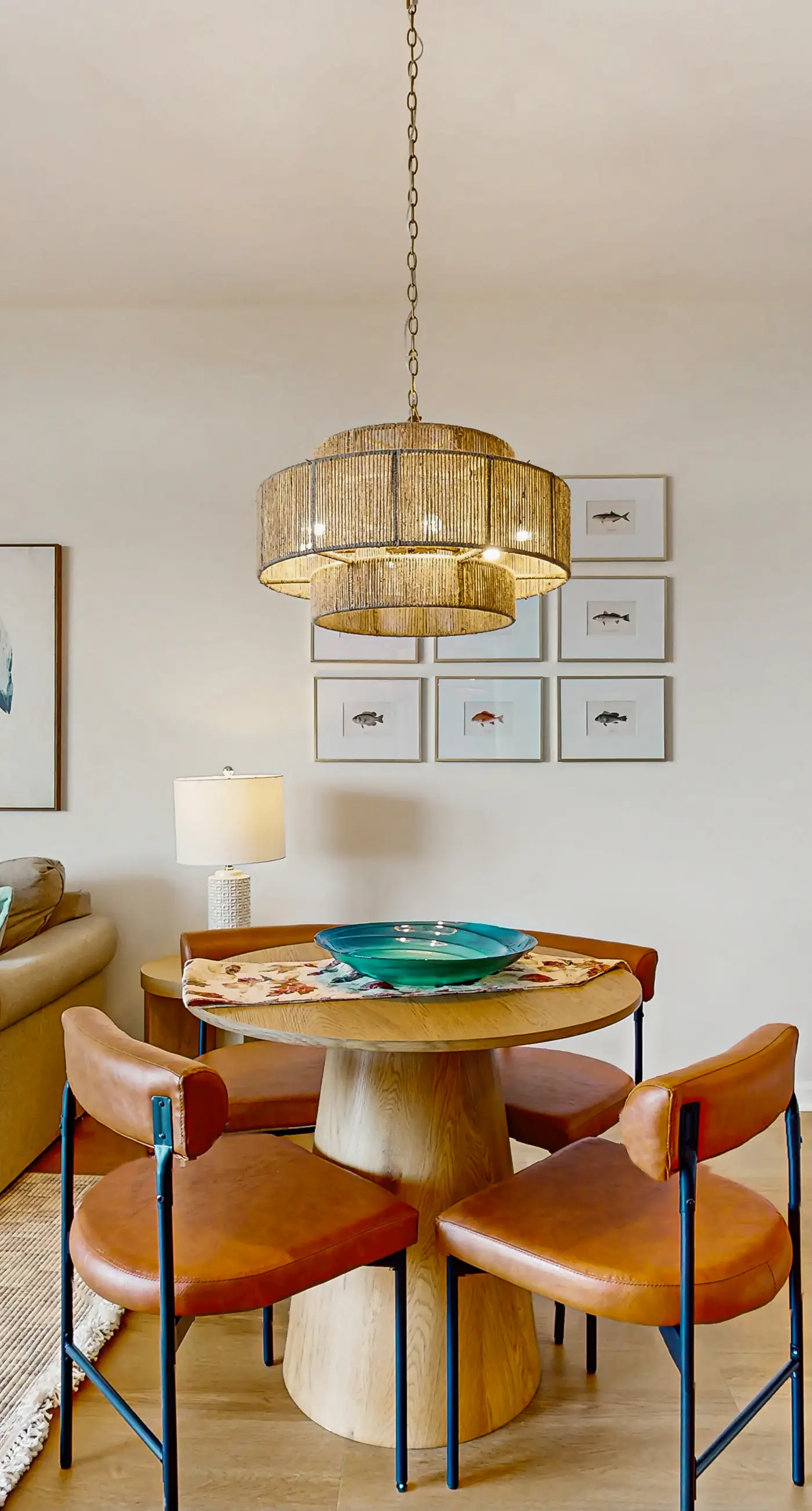 Charming, open unit w/ resort amenities including pool & hot tub, close to gulf