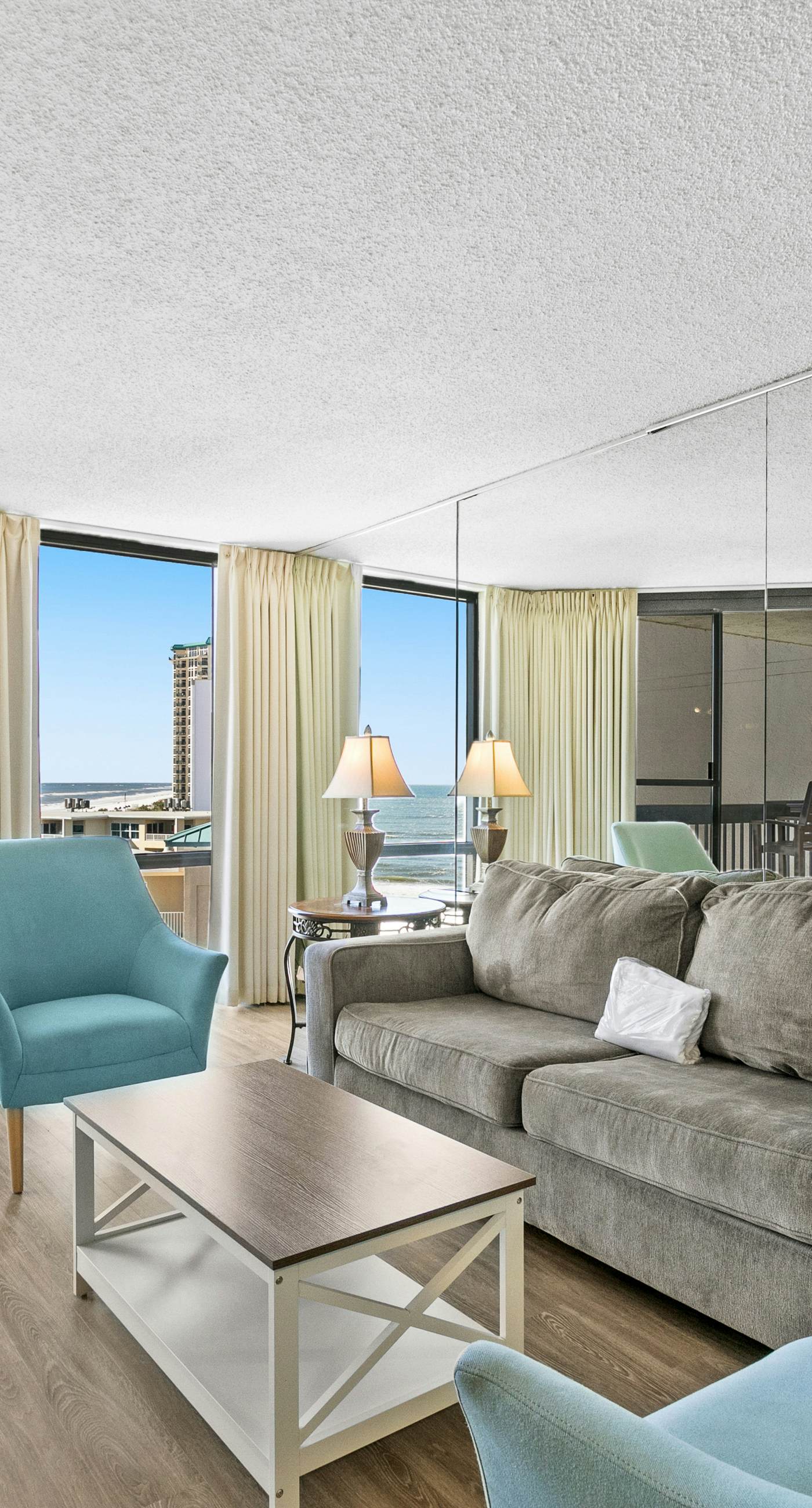 Lovely Sixth-Floor Condo, with Shared Splash Pad, Multiple Pools, & Hot Tub