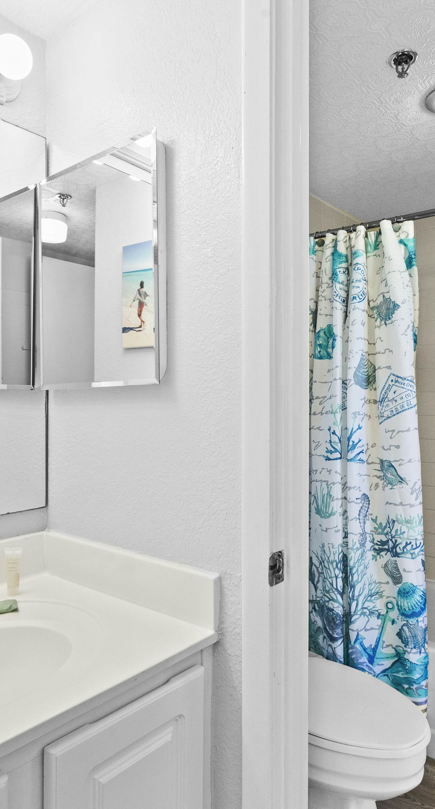 Lovely Sixth-Floor Condo, with Shared Splash Pad, Multiple Pools, & Hot Tub