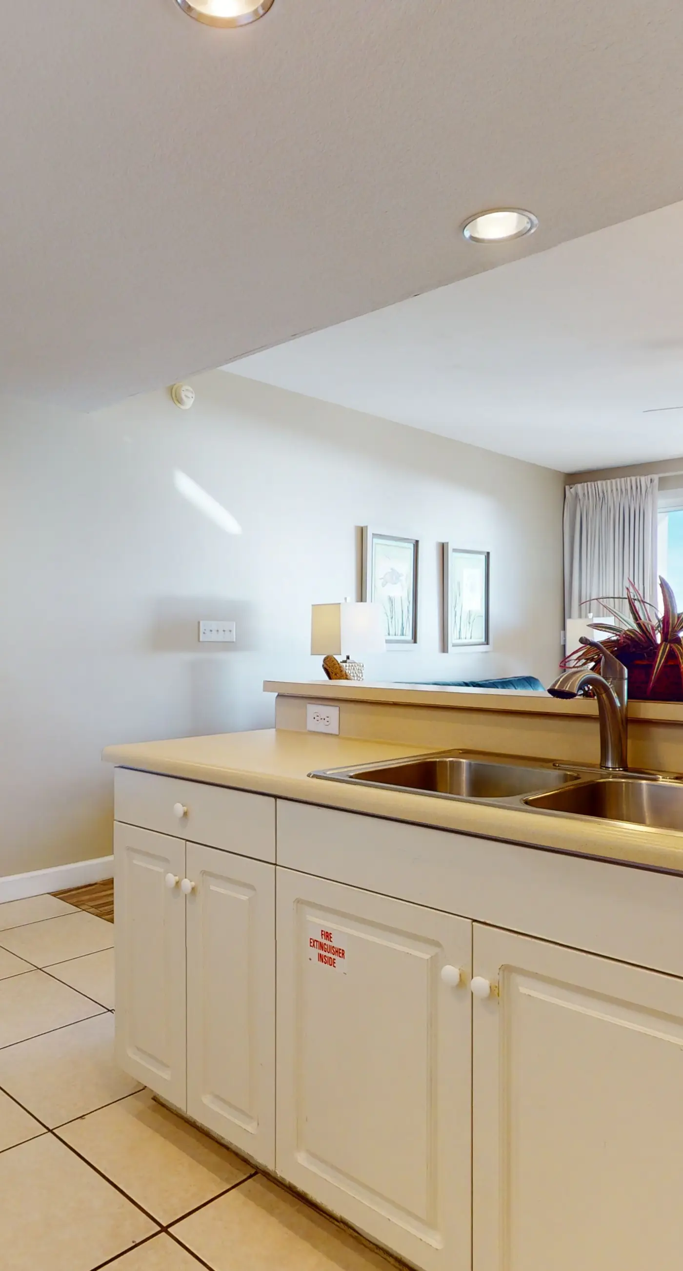 Airy Beachfront Condo w/Shared Outdoor Pool, Central A/C, Free WiFi