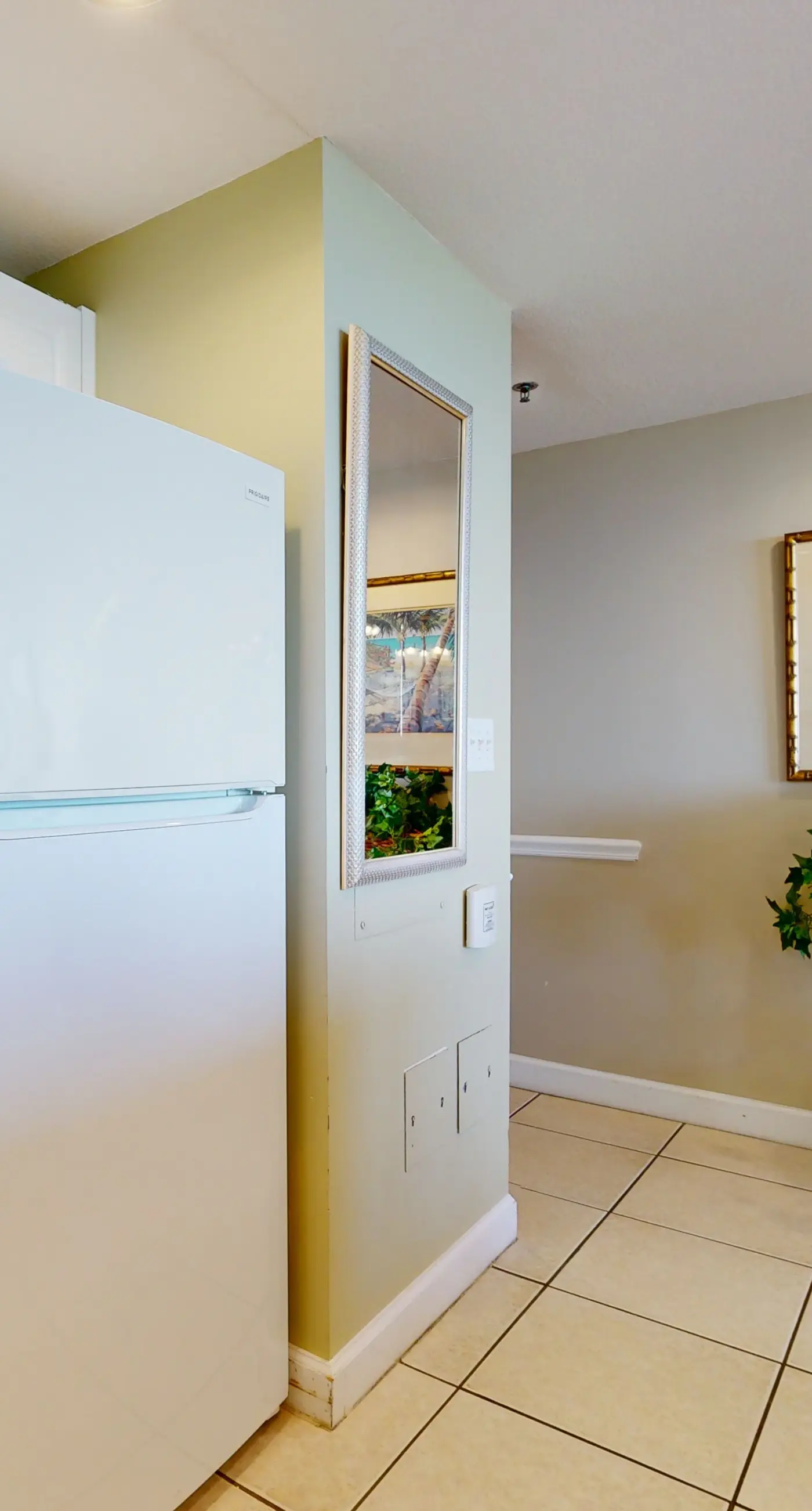 Airy Beachfront Condo w/Shared Outdoor Pool, Central A/C, Free WiFi