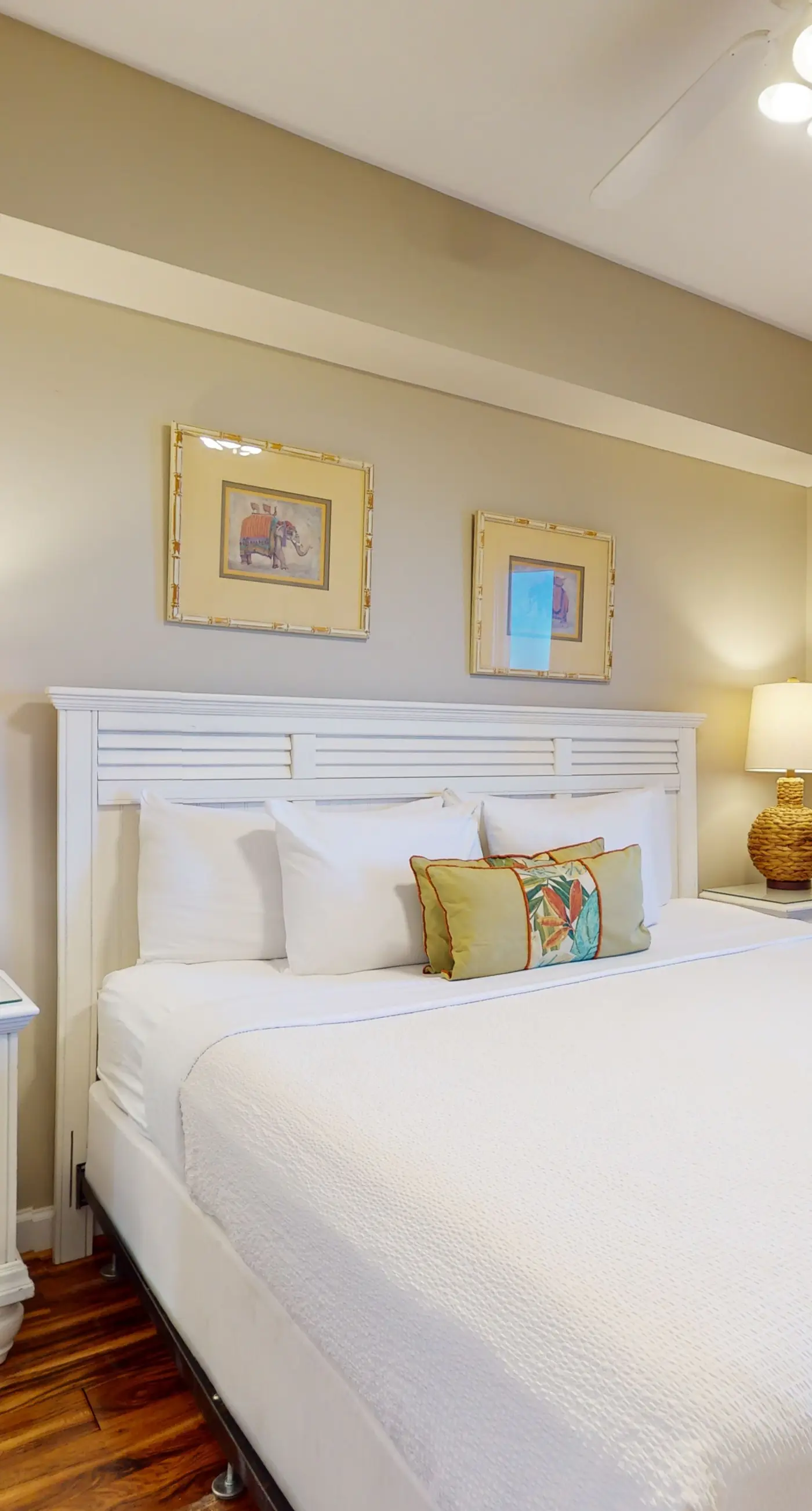 Airy Beachfront Condo w/Shared Outdoor Pool, Central A/C, Free WiFi