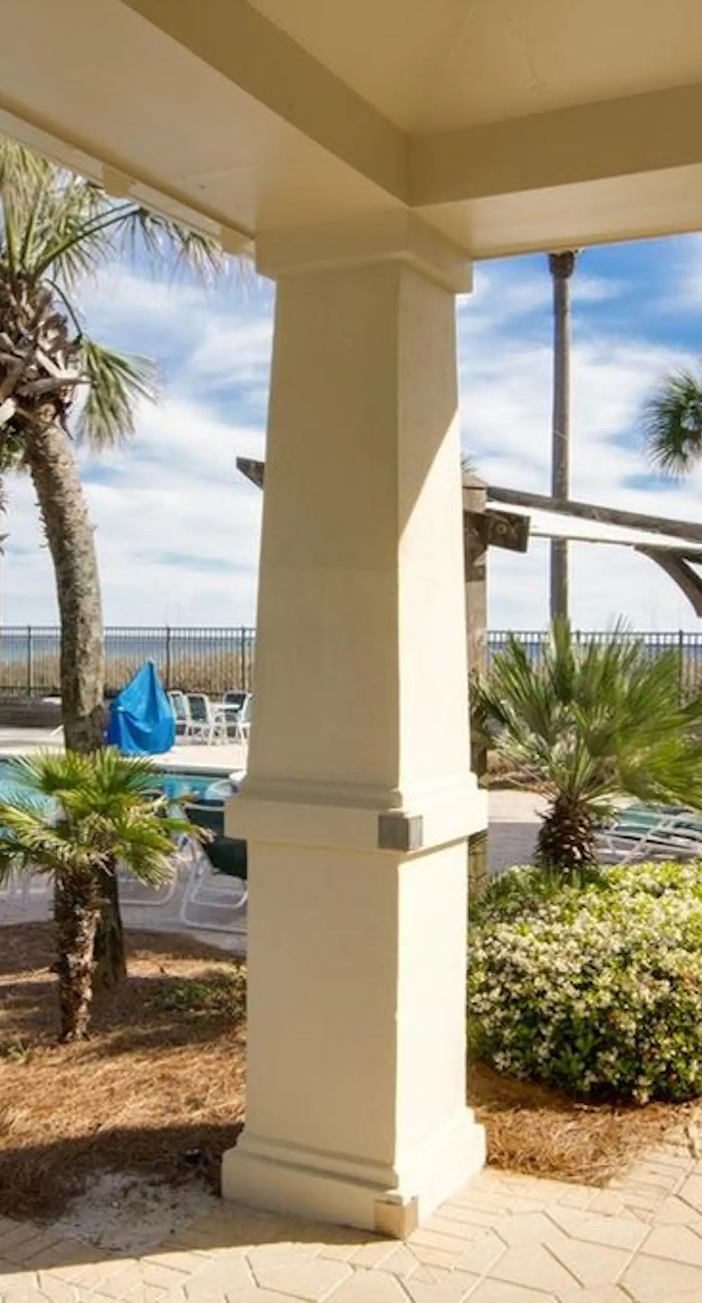Airy Beachfront Condo w/Shared Outdoor Pool, Central A/C, Free WiFi