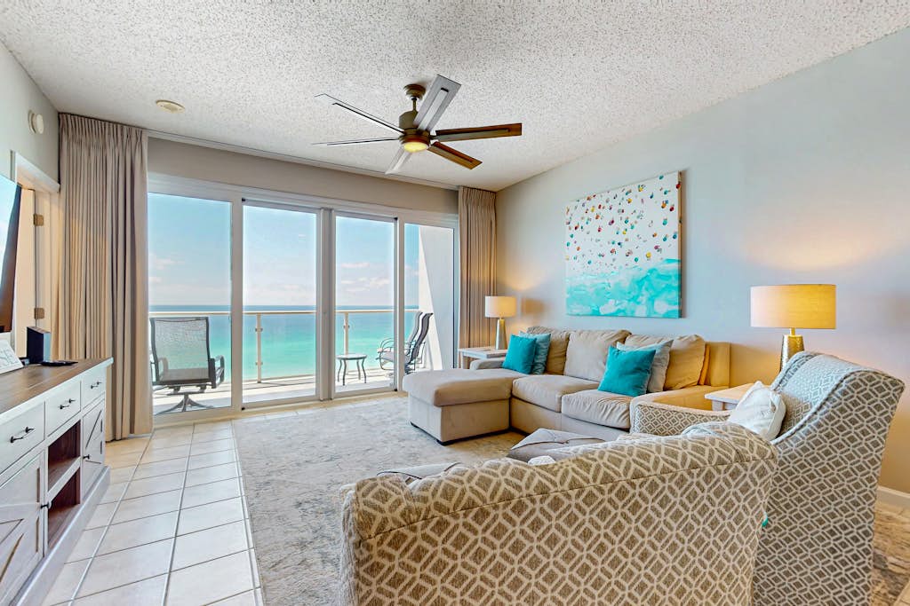 Scenic condo with balcony, beach access, pool & hot tub