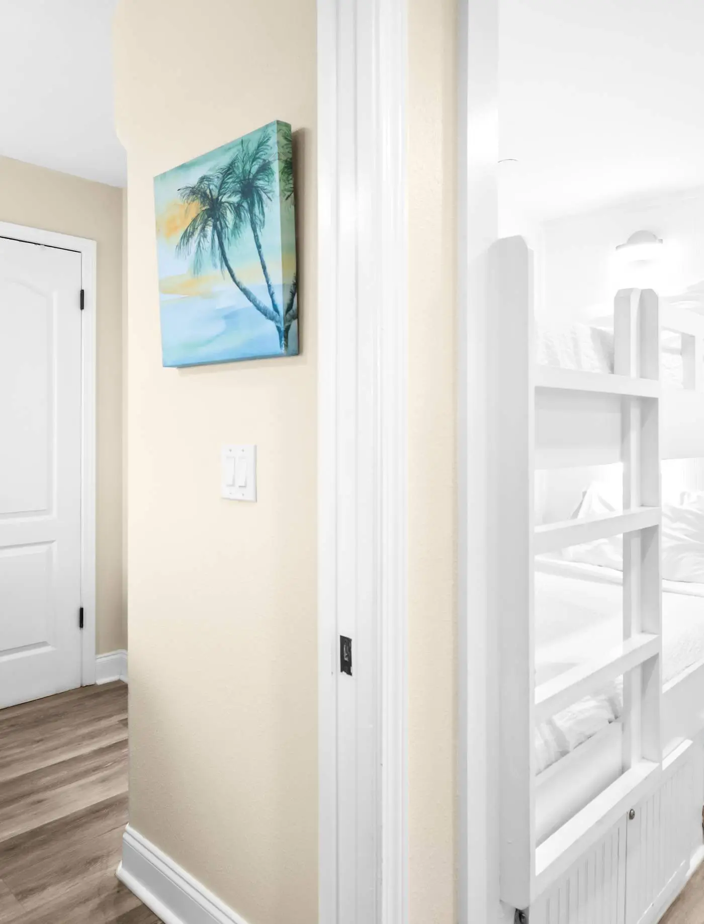 Gulf-Front Condo w/ Free WiFi & Shared Pools/Hot Tub/Sauna - Snowbird Friendly