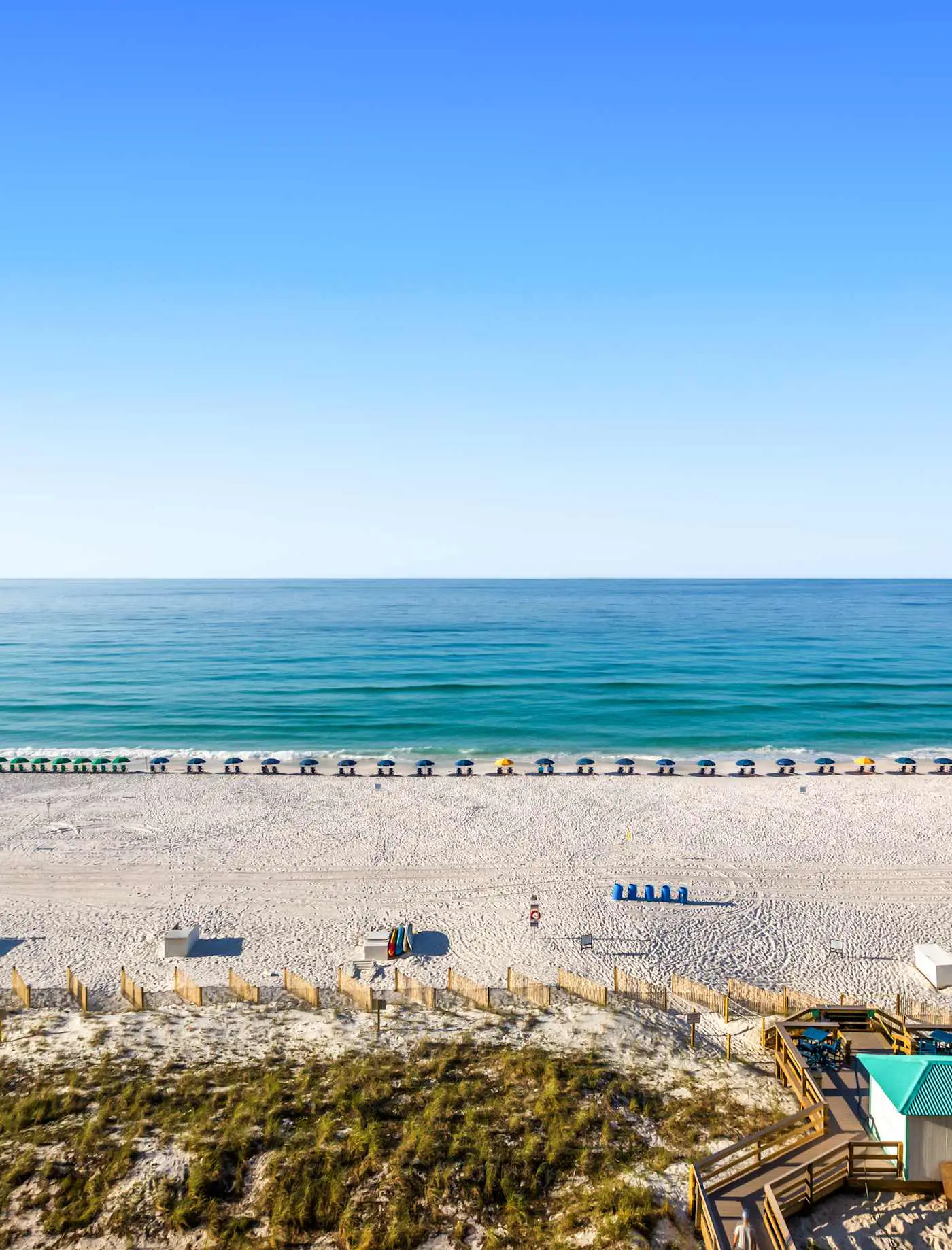 Gulf-Front Condo w/ Free WiFi & Shared Pools/Hot Tub/Sauna - Snowbird Friendly