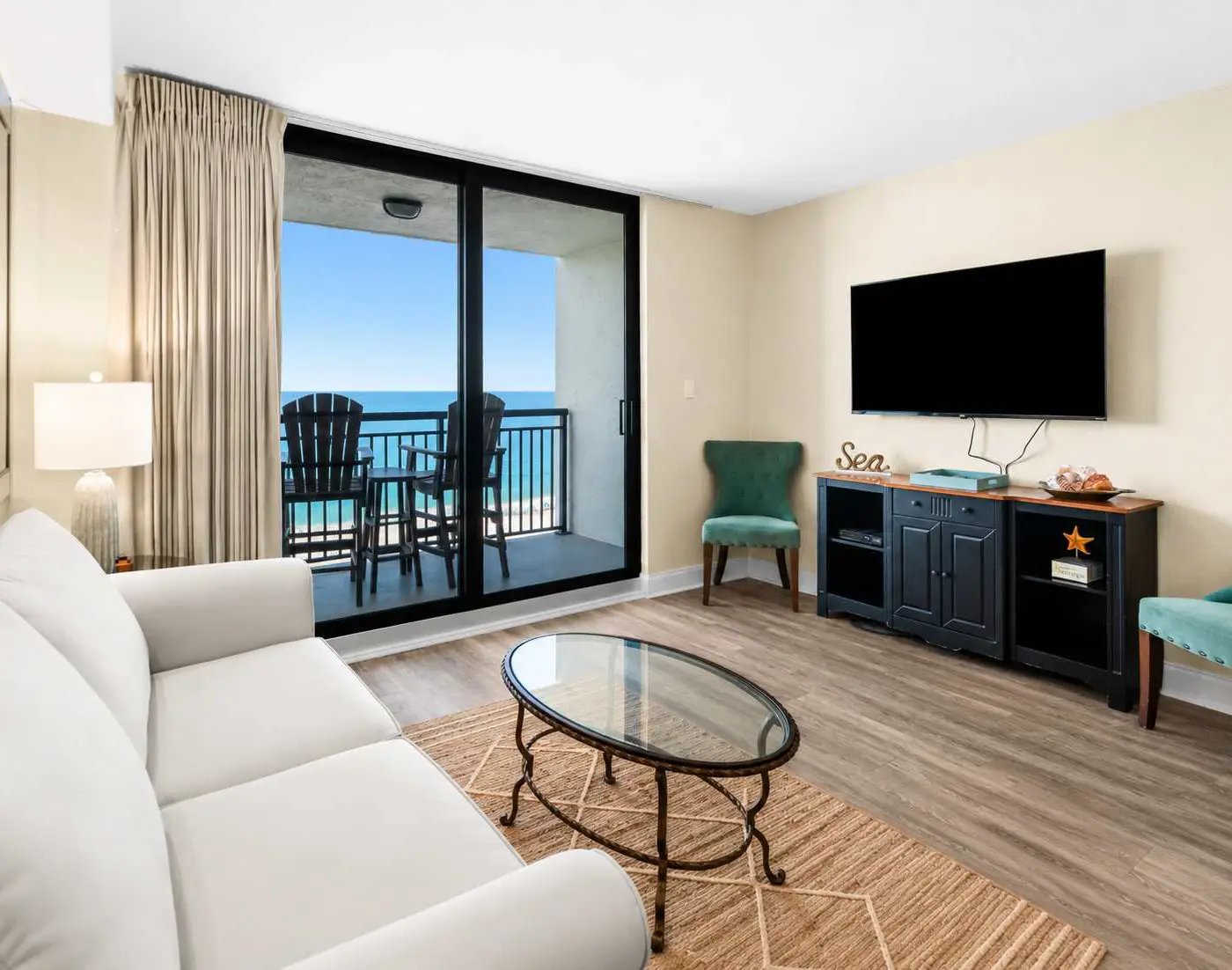 Gulf-Front Condo w/ Free WiFi & Shared Pools/Hot Tub/Sauna - Snowbird Friendly