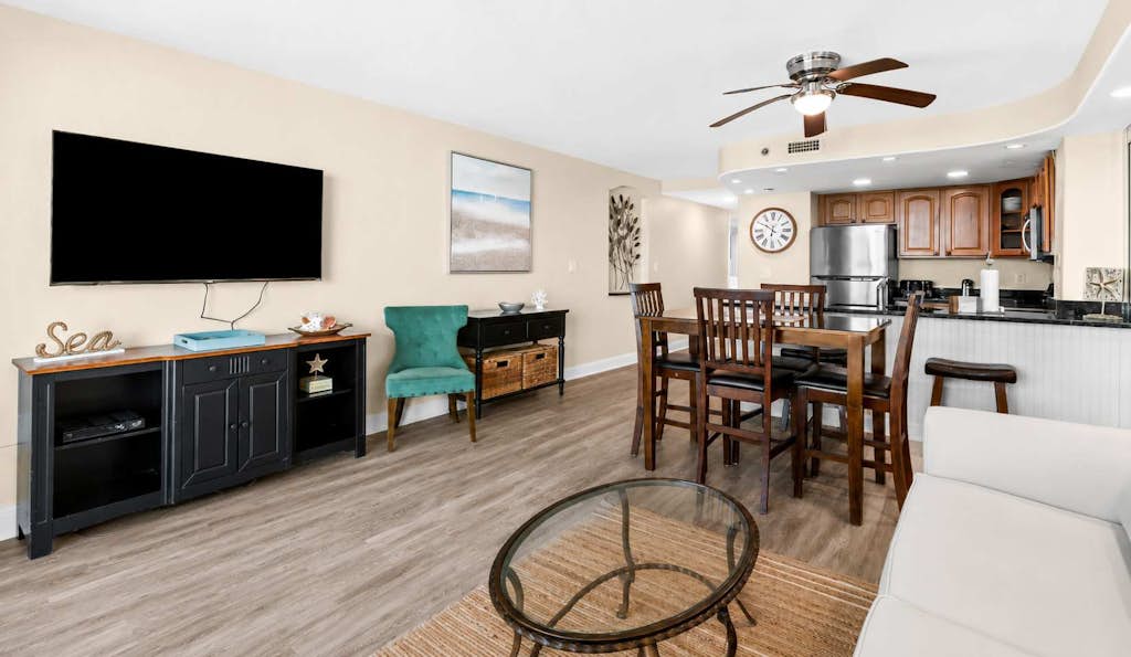 Gulf-Front Condo w/ Free WiFi & Shared Pools/Hot Tub/Sauna