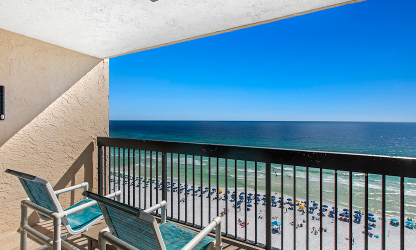 14th Floor Welcoming Condo, On-site restaurant, Multiple pools w/ splash pad