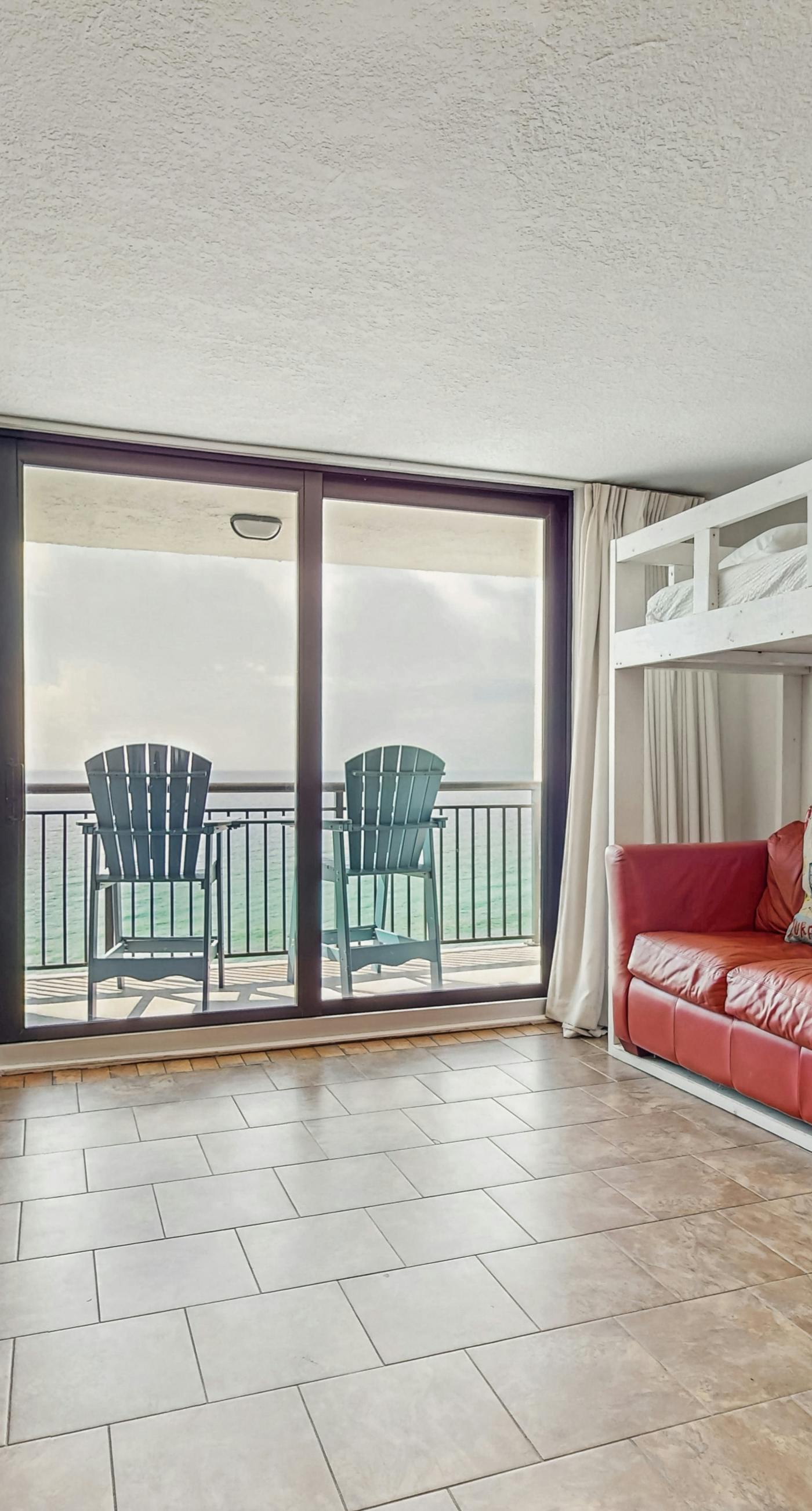 Amazing Unit, Splash pad & multiple pools on-site, Gulf-front