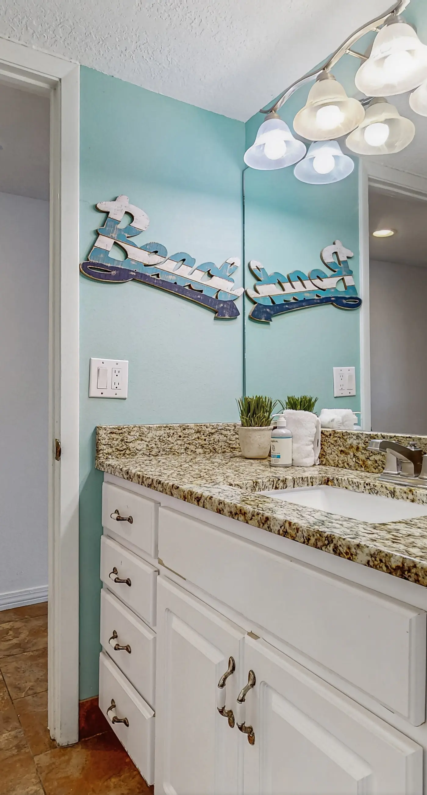 Amazing Unit, Splash pad & multiple pools on-site, Gulf-front