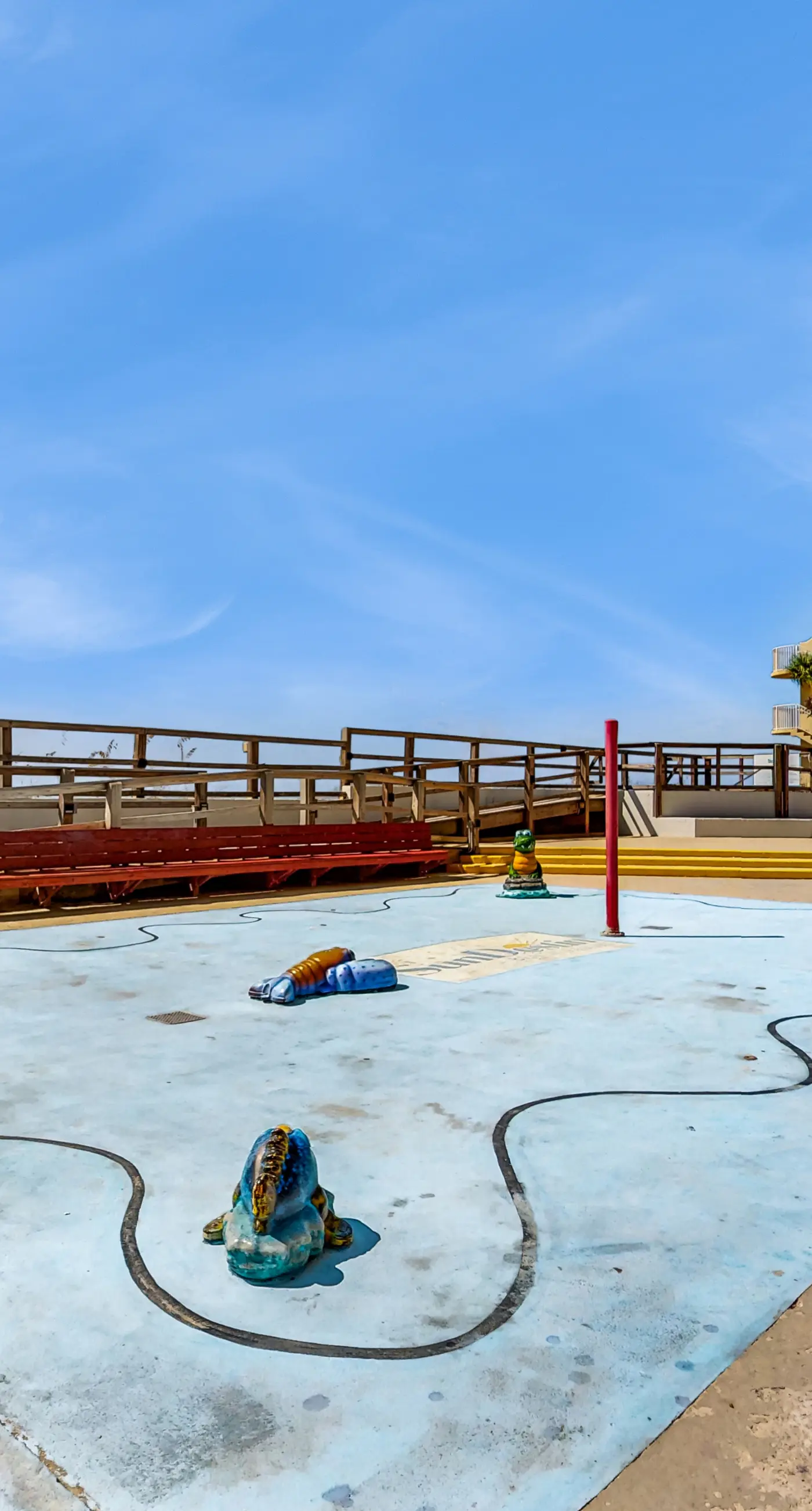 Amazing Unit, Splash pad & multiple pools on-site, Gulf-front