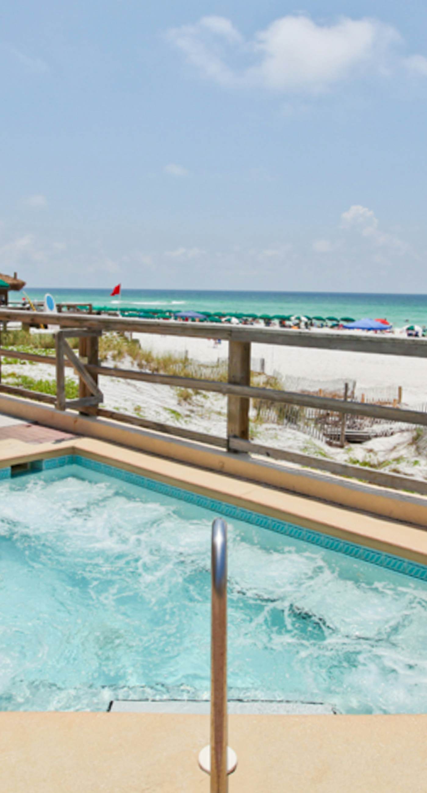 15th Floor Stunning Condo, Splash pad w/ multiple pools & hot tub