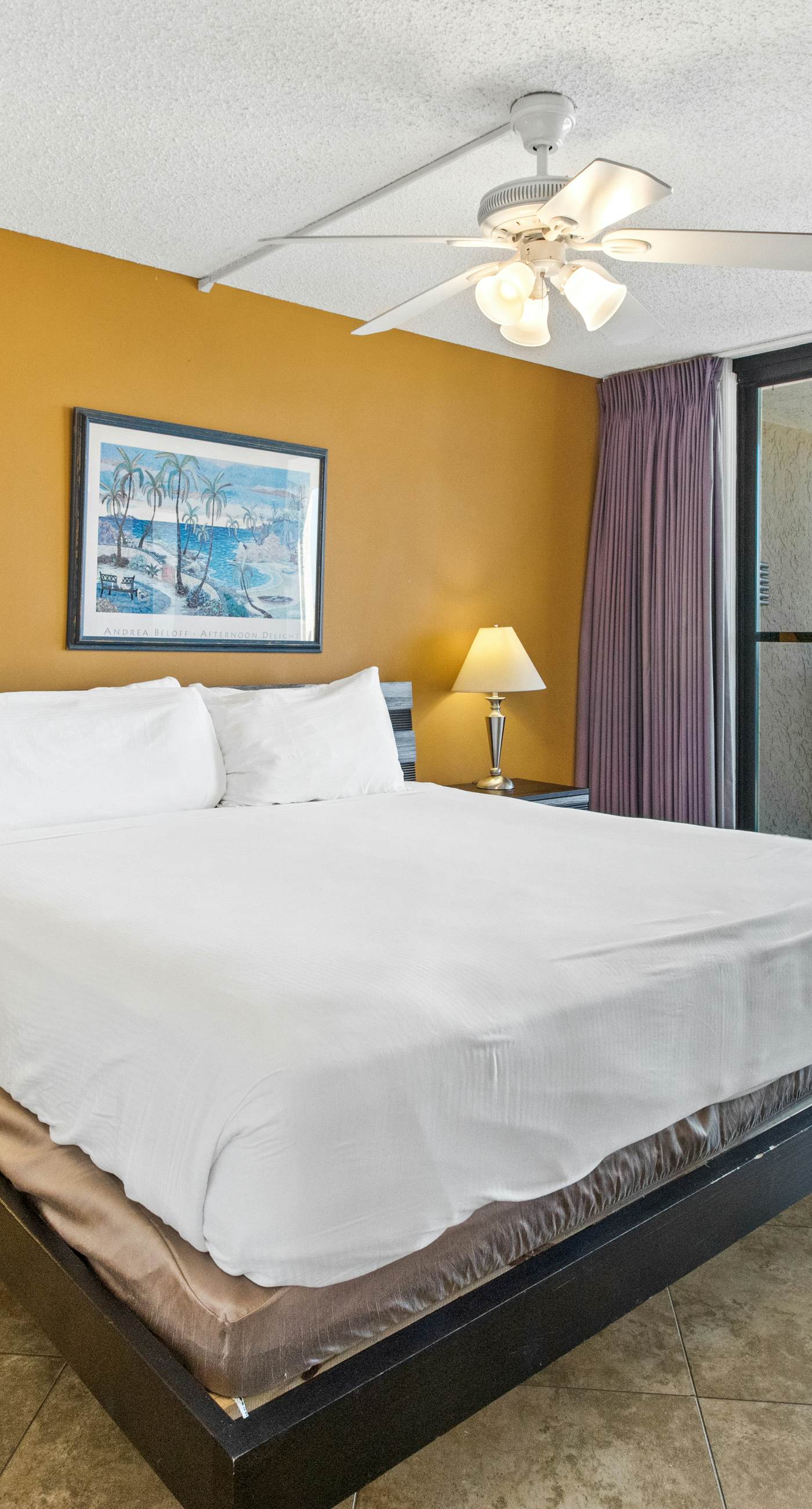 Open Unit, On-site pool w/ hot tub/splash pad, Restaurant/bar, water view