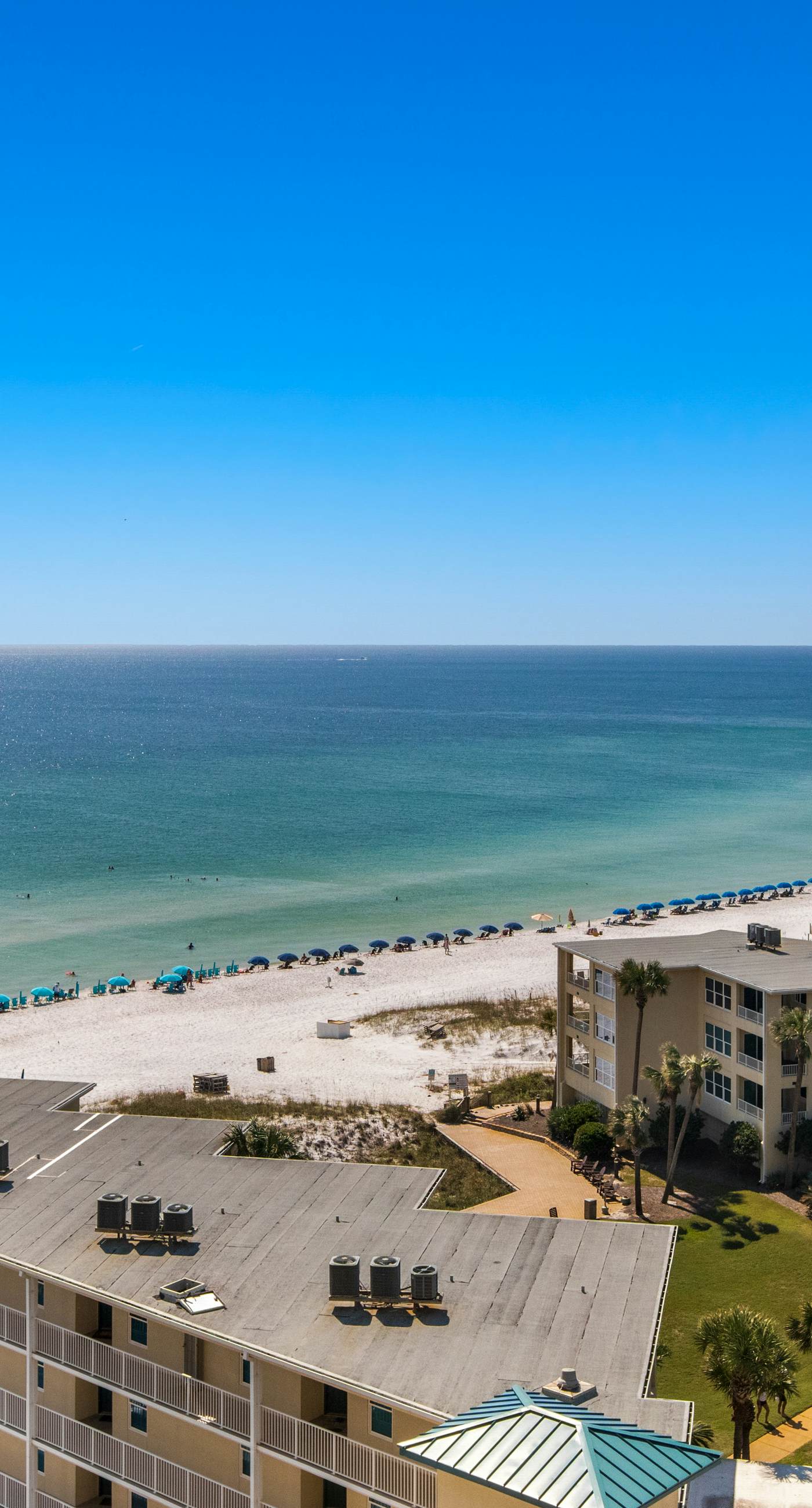 Open Unit, On-site pool w/ hot tub/splash pad, Restaurant/bar, water view