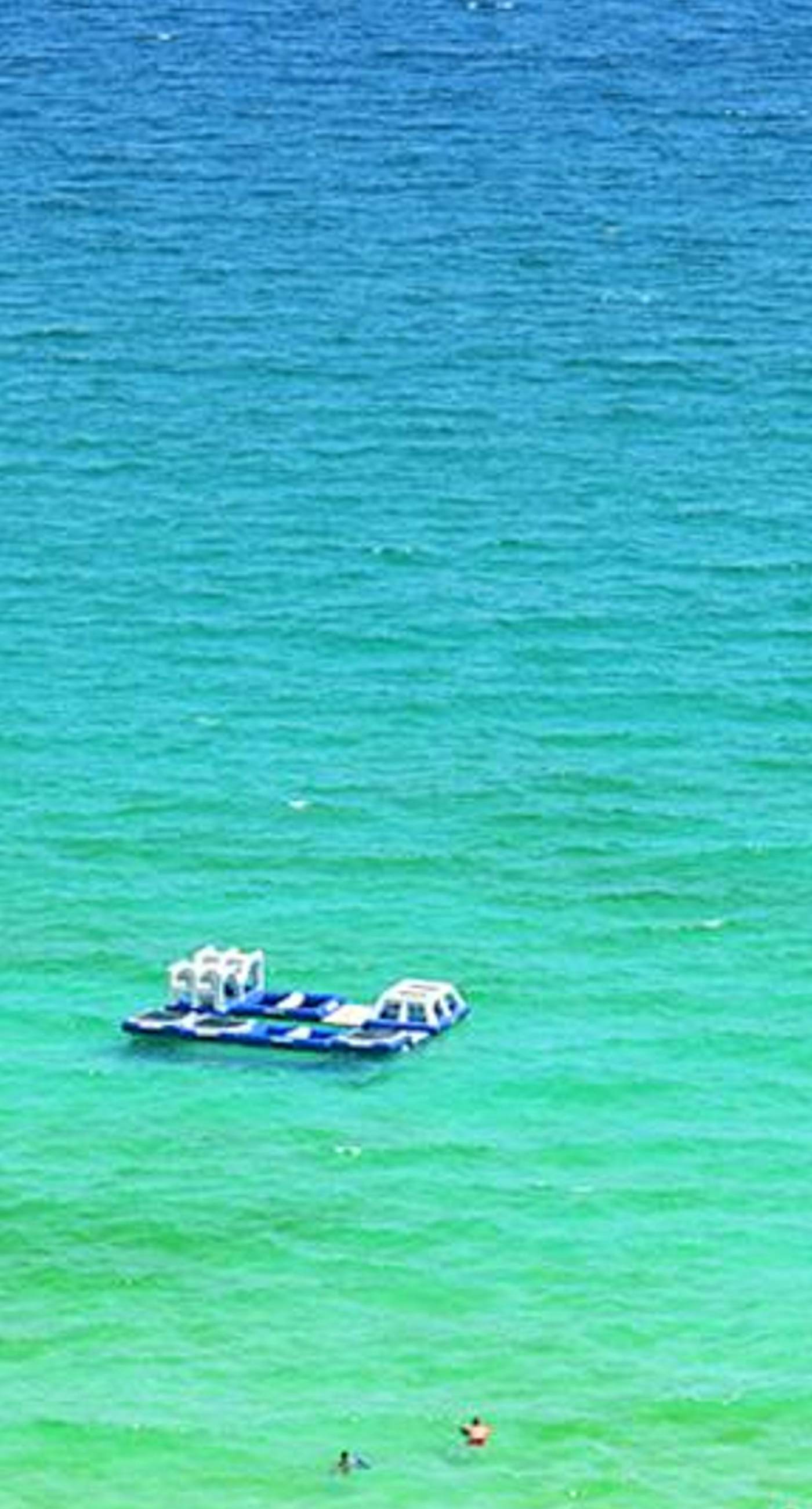 Open Unit, On-site pool w/ hot tub/splash pad, Restaurant/bar, water view