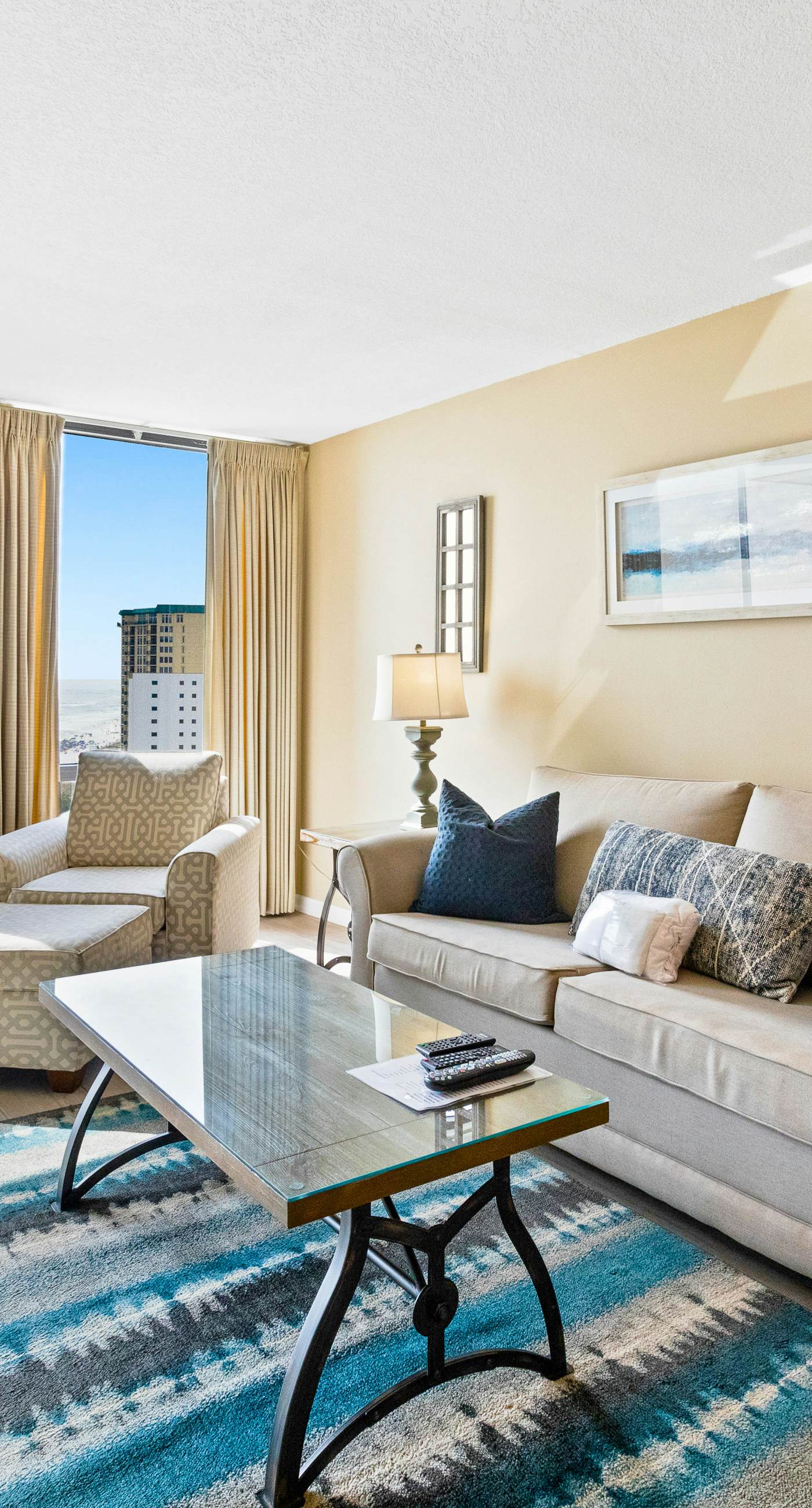 15th Floor Condo with Multiple Shared Pools, Sauna, Splash Pad, and Sauna