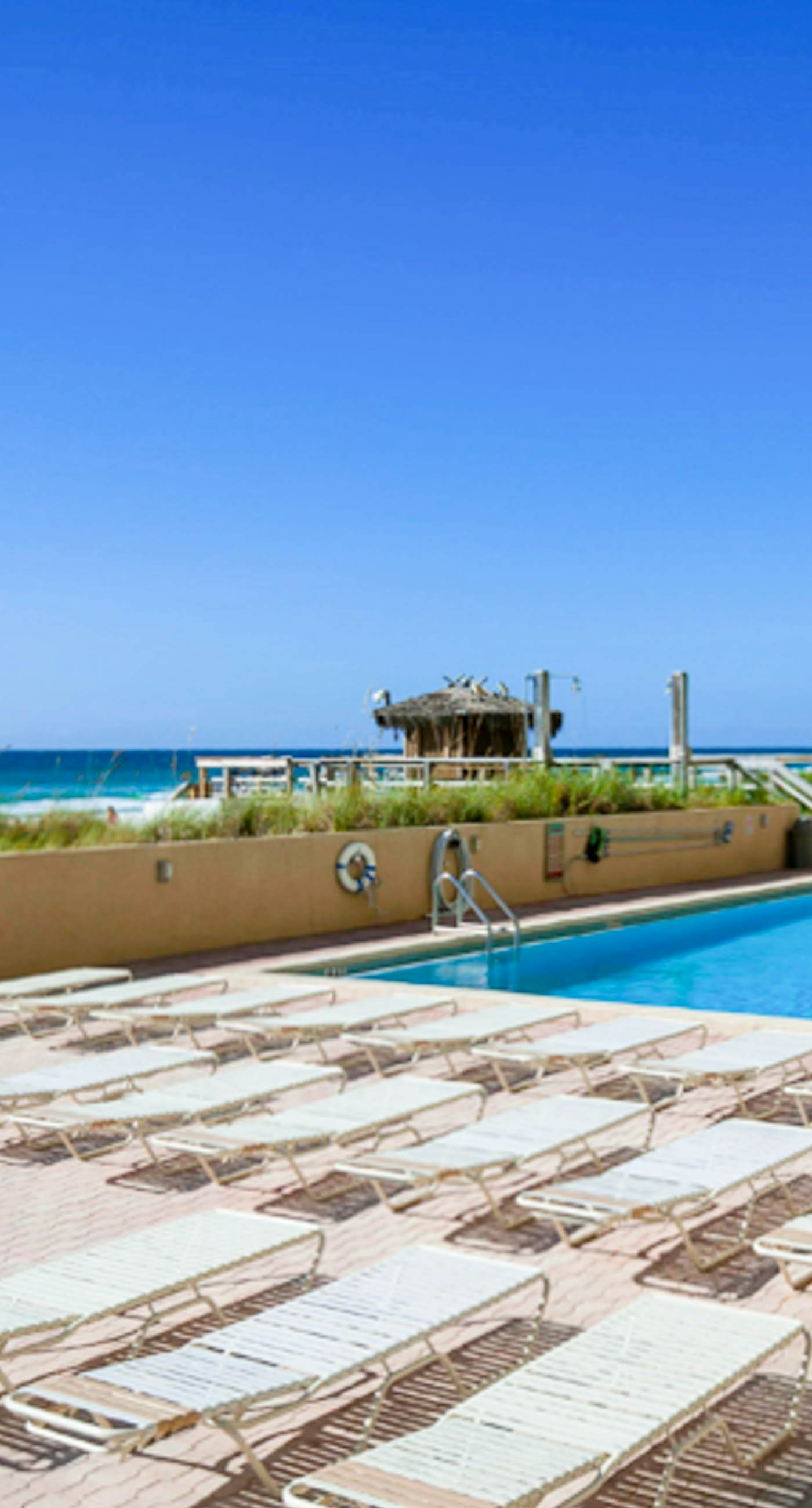 15th Floor Condo with Multiple Shared Pools, Sauna, Splash Pad, and Sauna