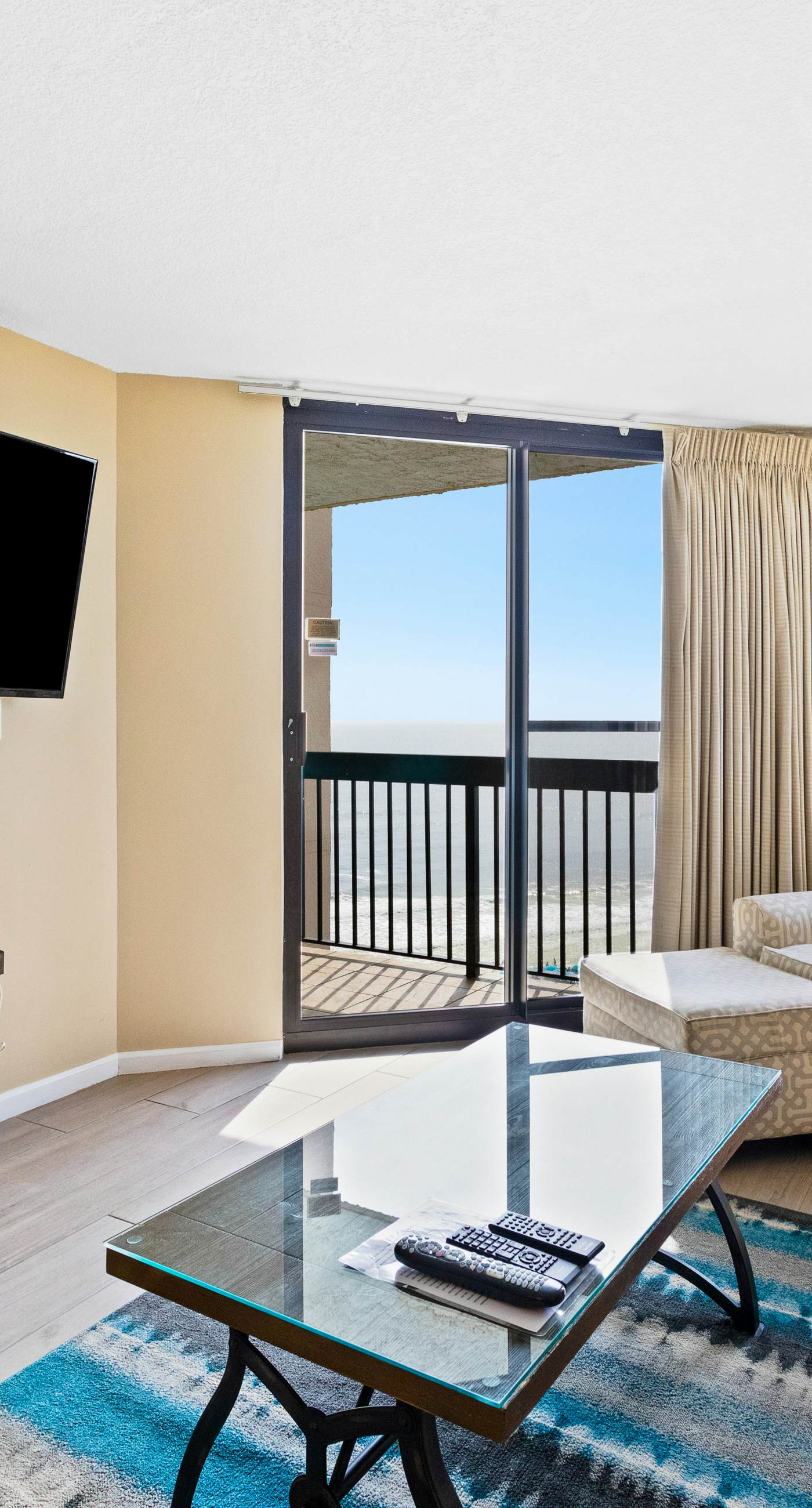 15th Floor Condo with Multiple Shared Pools, Sauna, Splash Pad, and Sauna