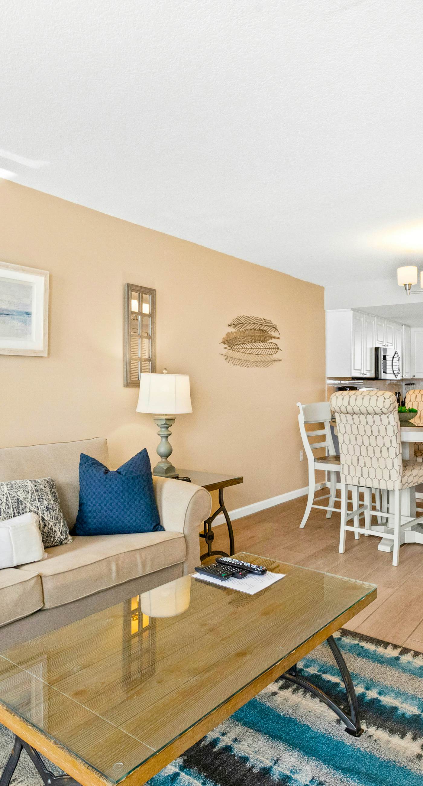 15th Floor Condo with Multiple Shared Pools, Sauna, Splash Pad, and Sauna