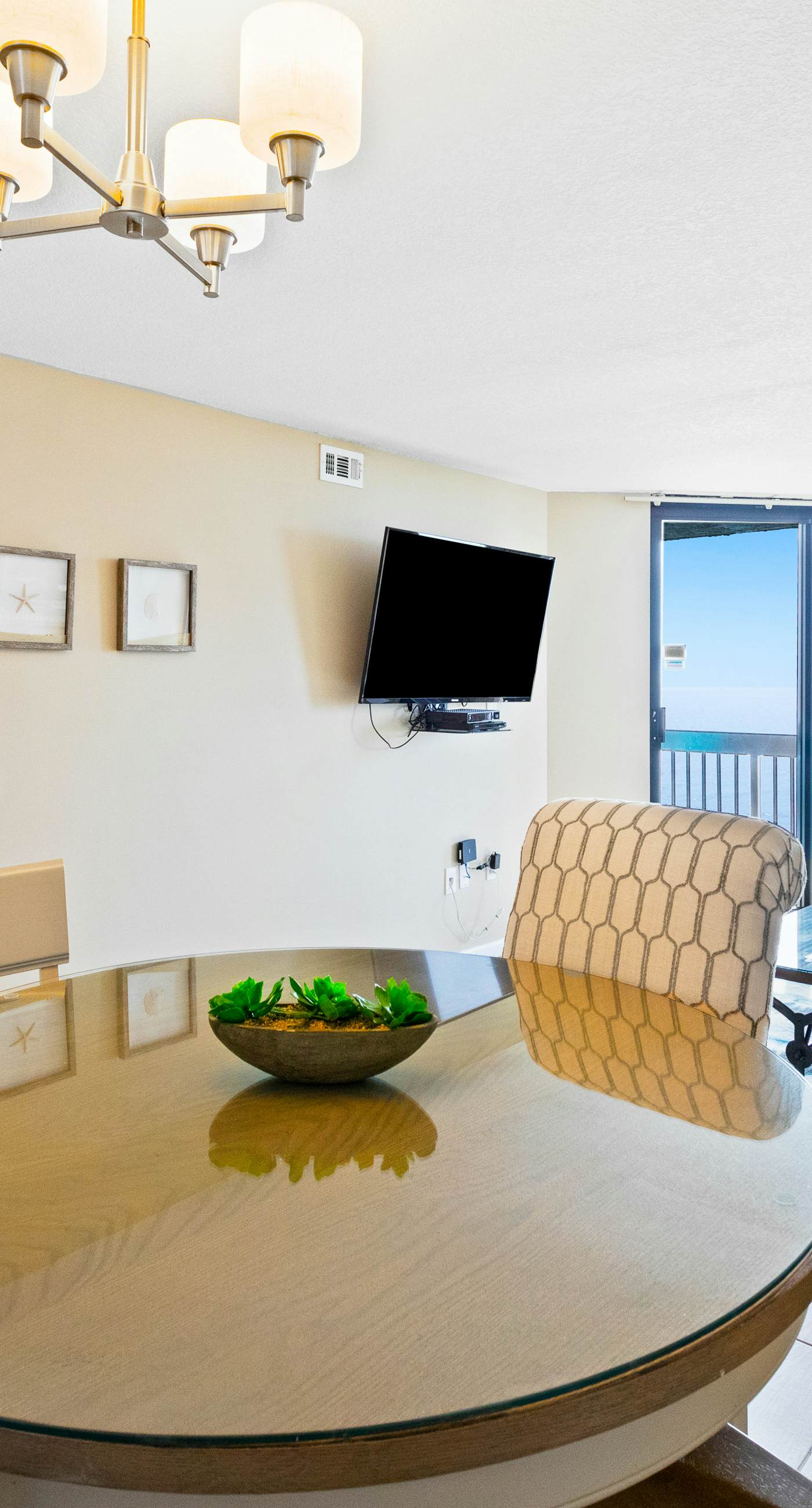 15th Floor Condo with Multiple Shared Pools, Sauna, Splash Pad, and Sauna