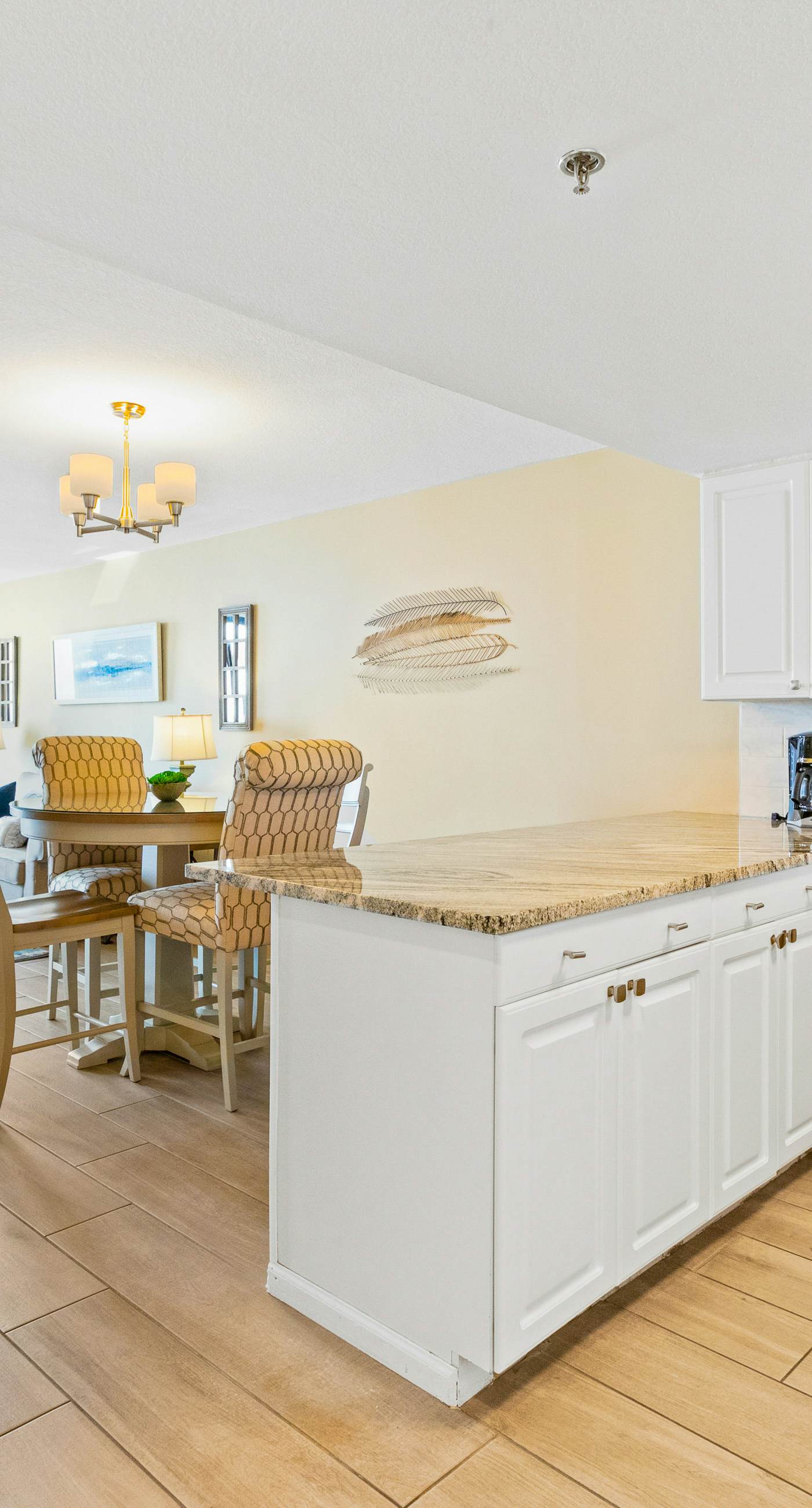 15th Floor Condo with Multiple Shared Pools, Sauna, Splash Pad, and Sauna