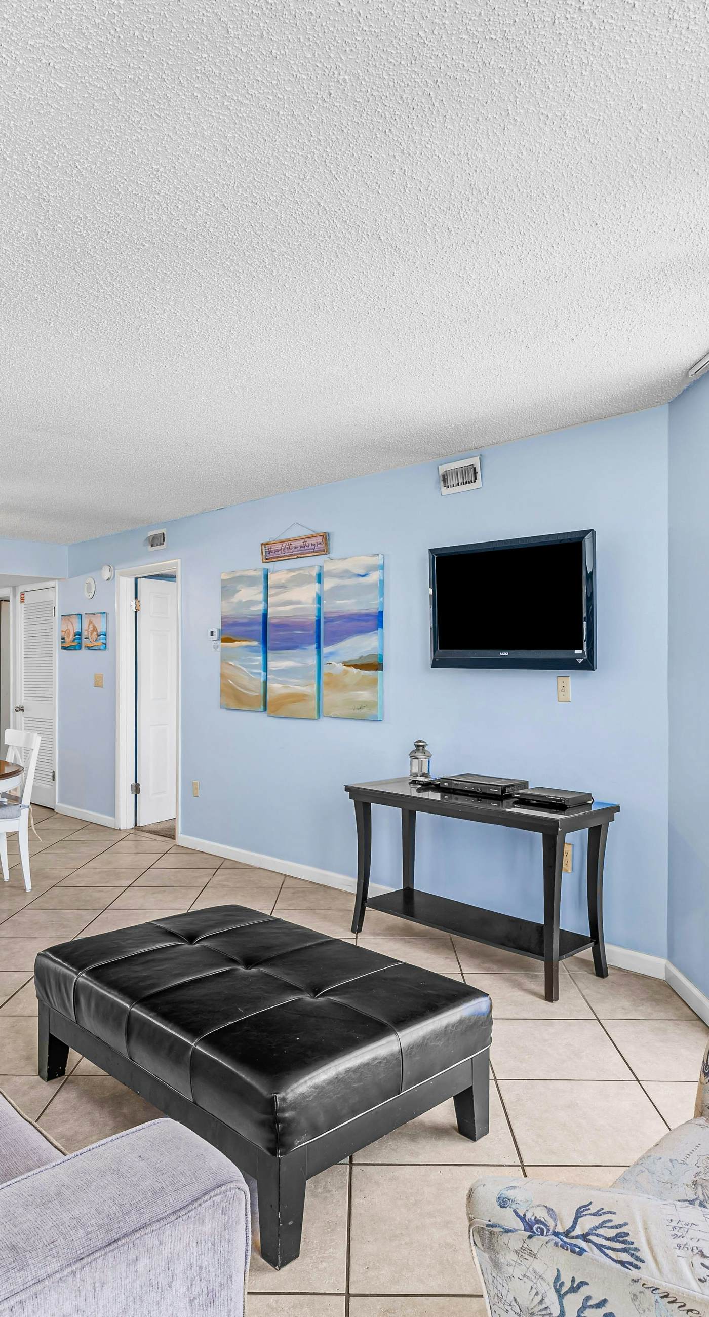 Ocean-view condo at SunDestin with pool, hot tub, sauna, and walkable locale