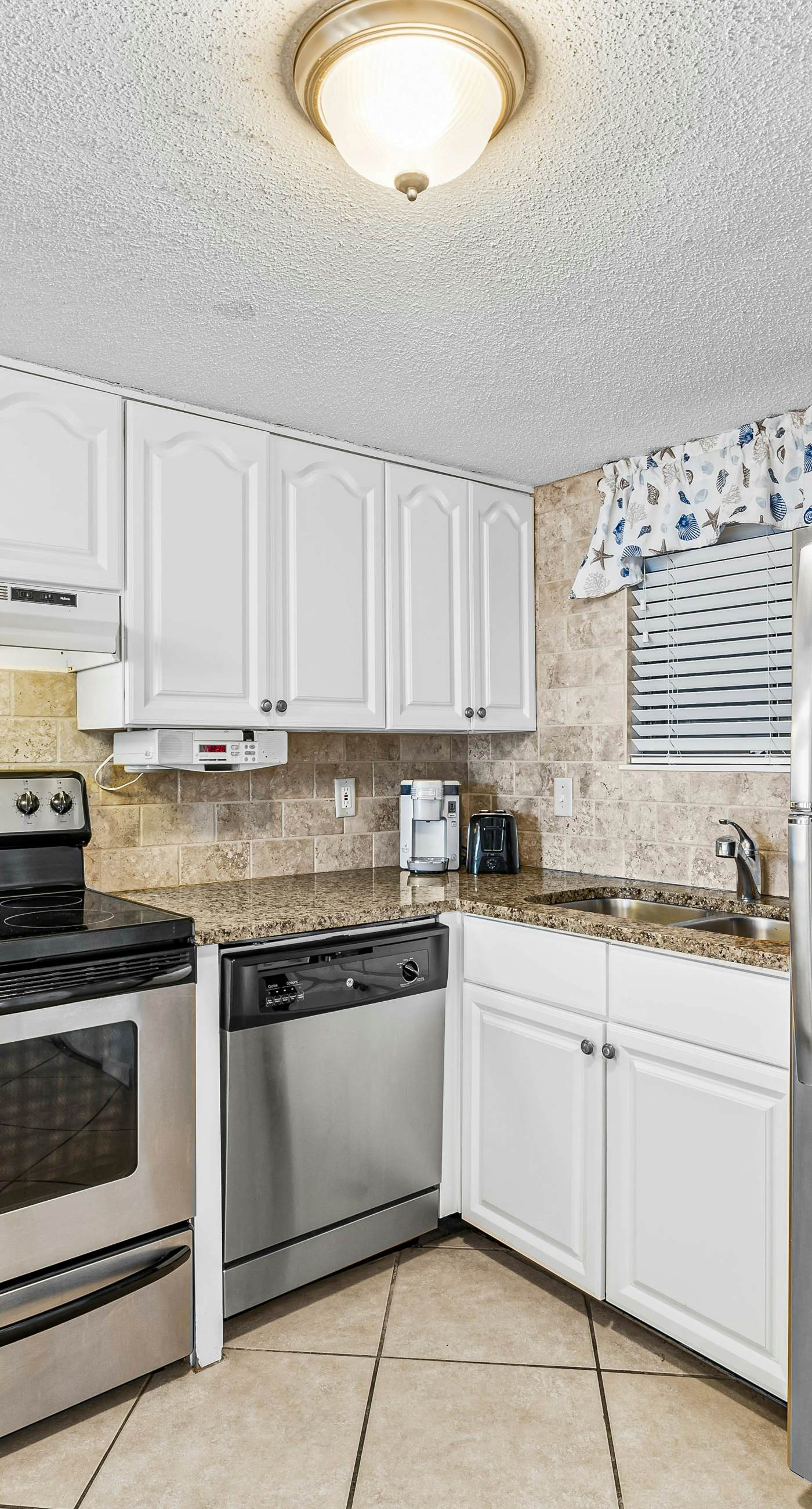 Ocean-view condo at SunDestin with pool, hot tub, sauna, and walkable locale