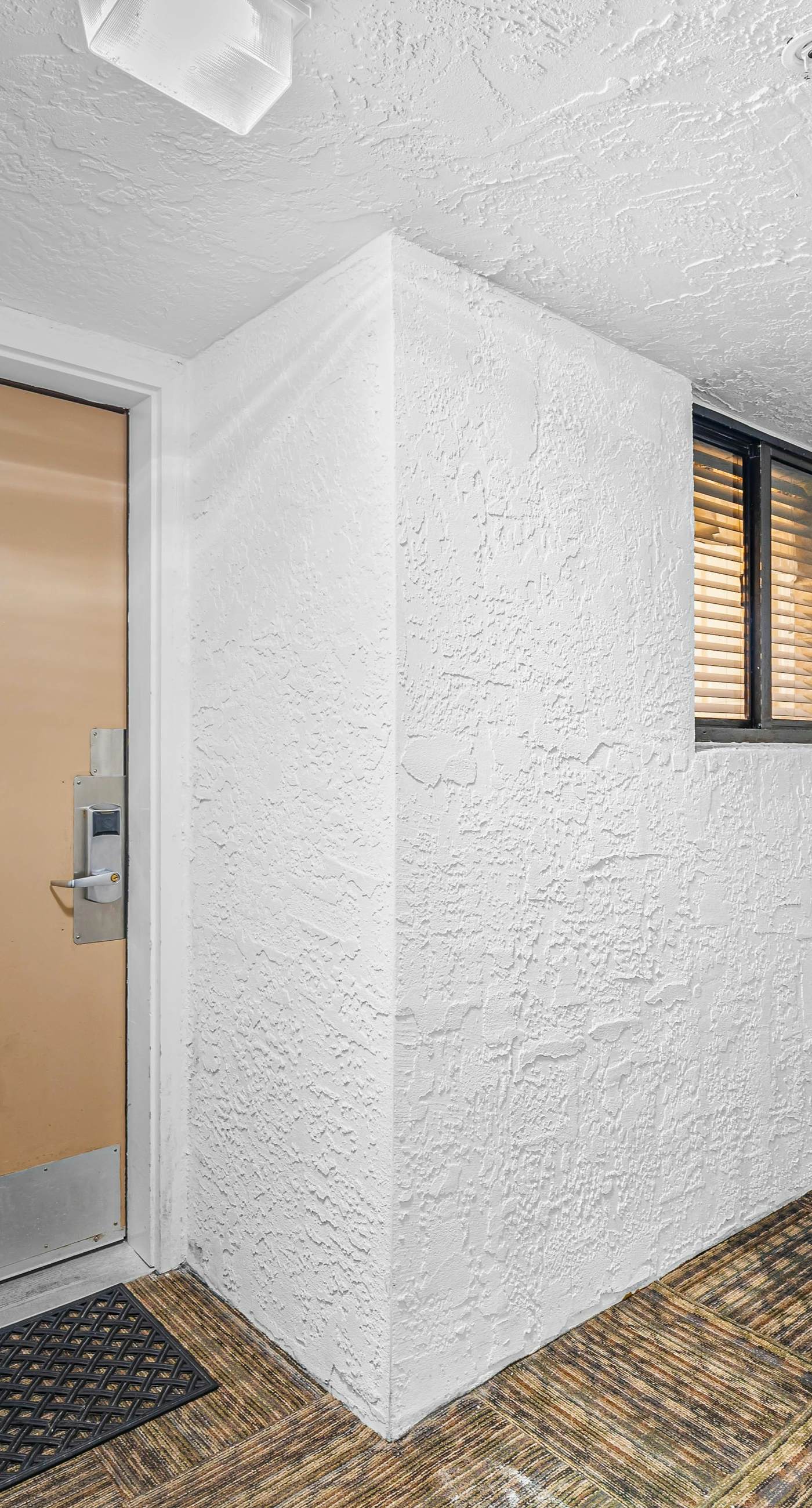 Ocean-view condo at SunDestin with pool, hot tub, sauna, and walkable locale