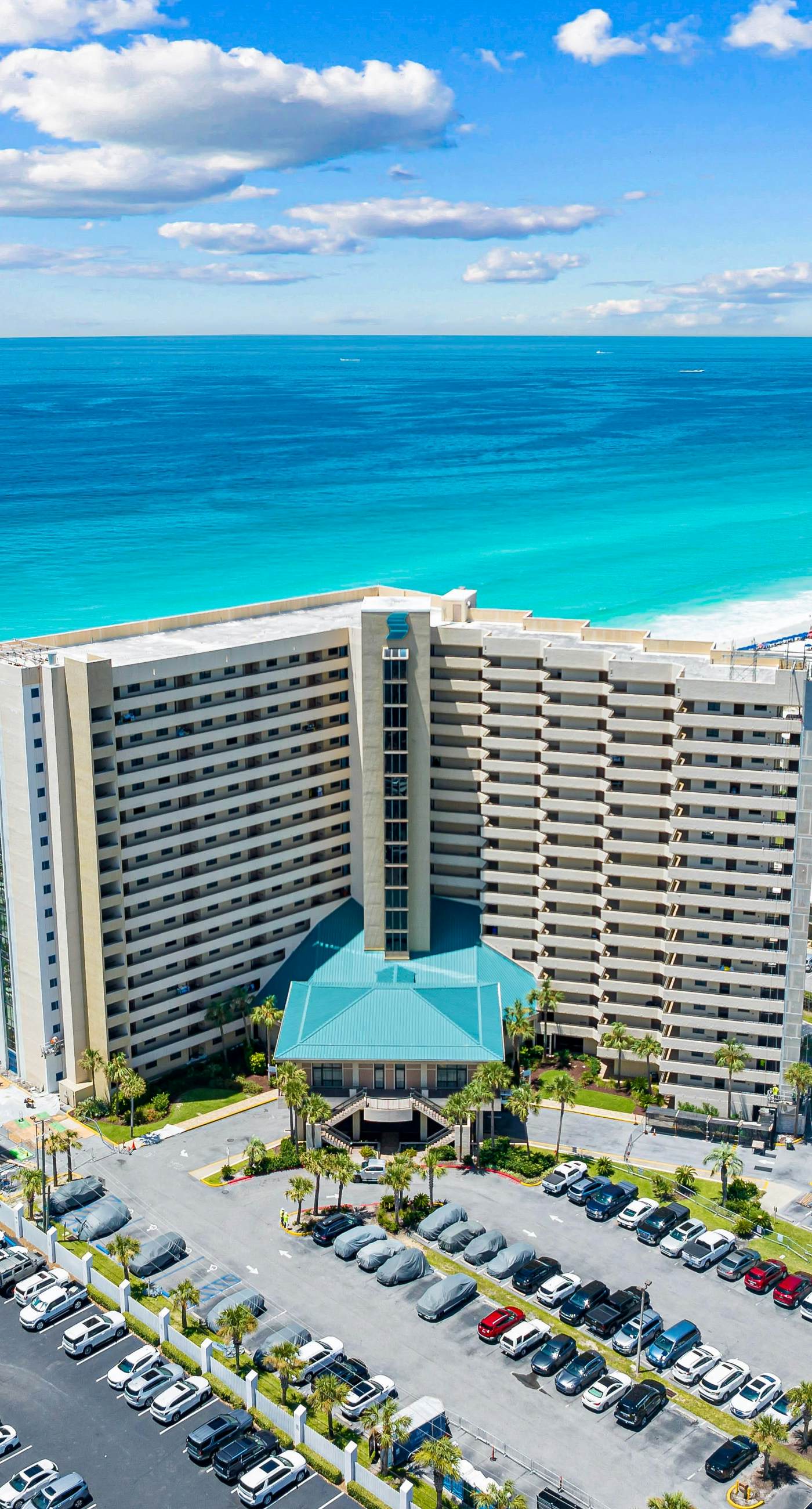 Ocean-view condo at SunDestin with pool, hot tub, sauna, and walkable locale
