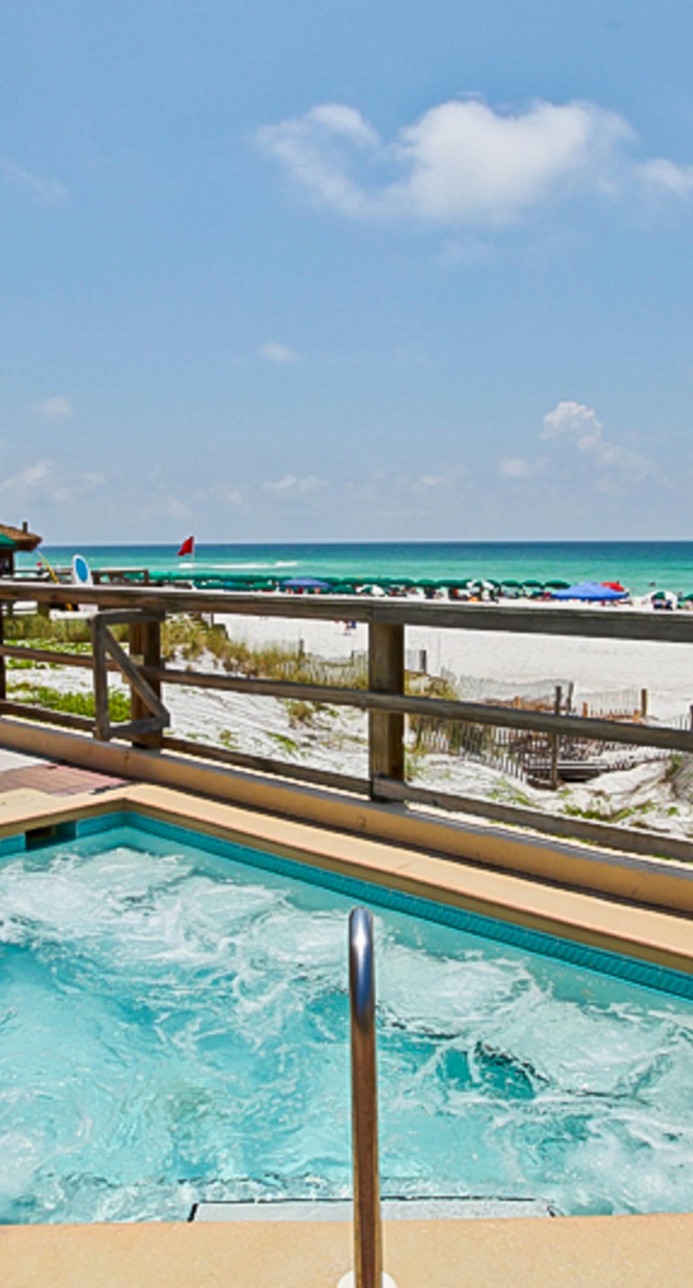 Spacious oceanfront condo with pool on-site, ocean view, WiFi & central AC