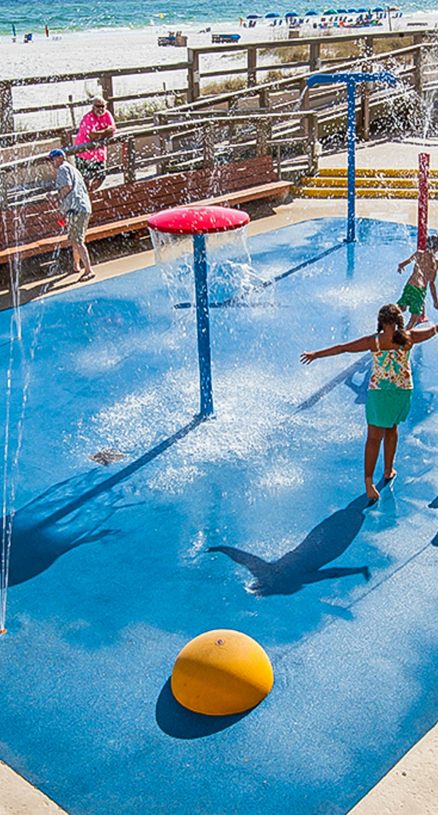 Spacious oceanfront condo with pool on-site, ocean view, WiFi & central AC