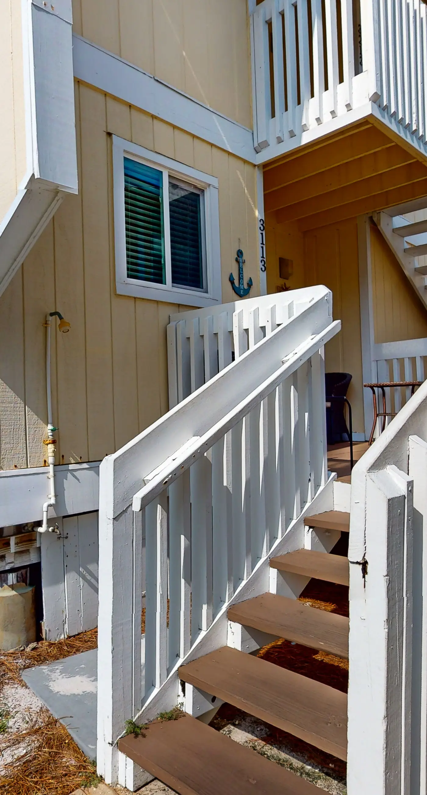 Central condo with five Pools, three hot tubs, beach access, & free golf access