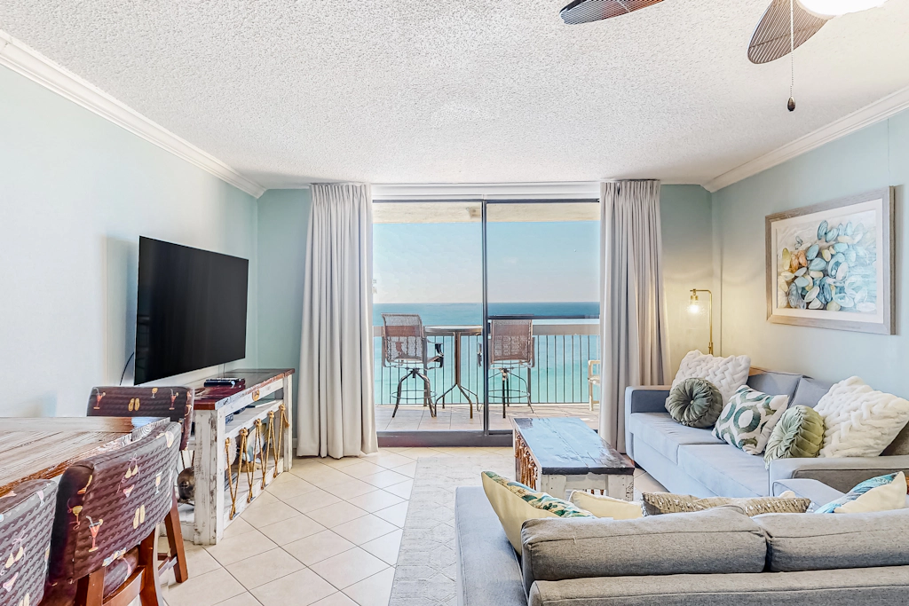 Beachfront Escape with Gulf Views, Pool & Hot Tub