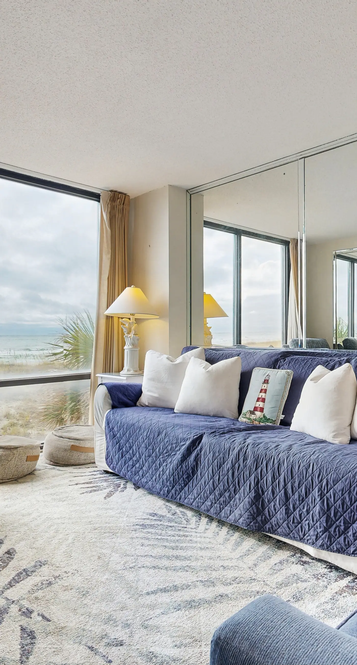 Beachfront condo, shared pool, large balcony and beach access