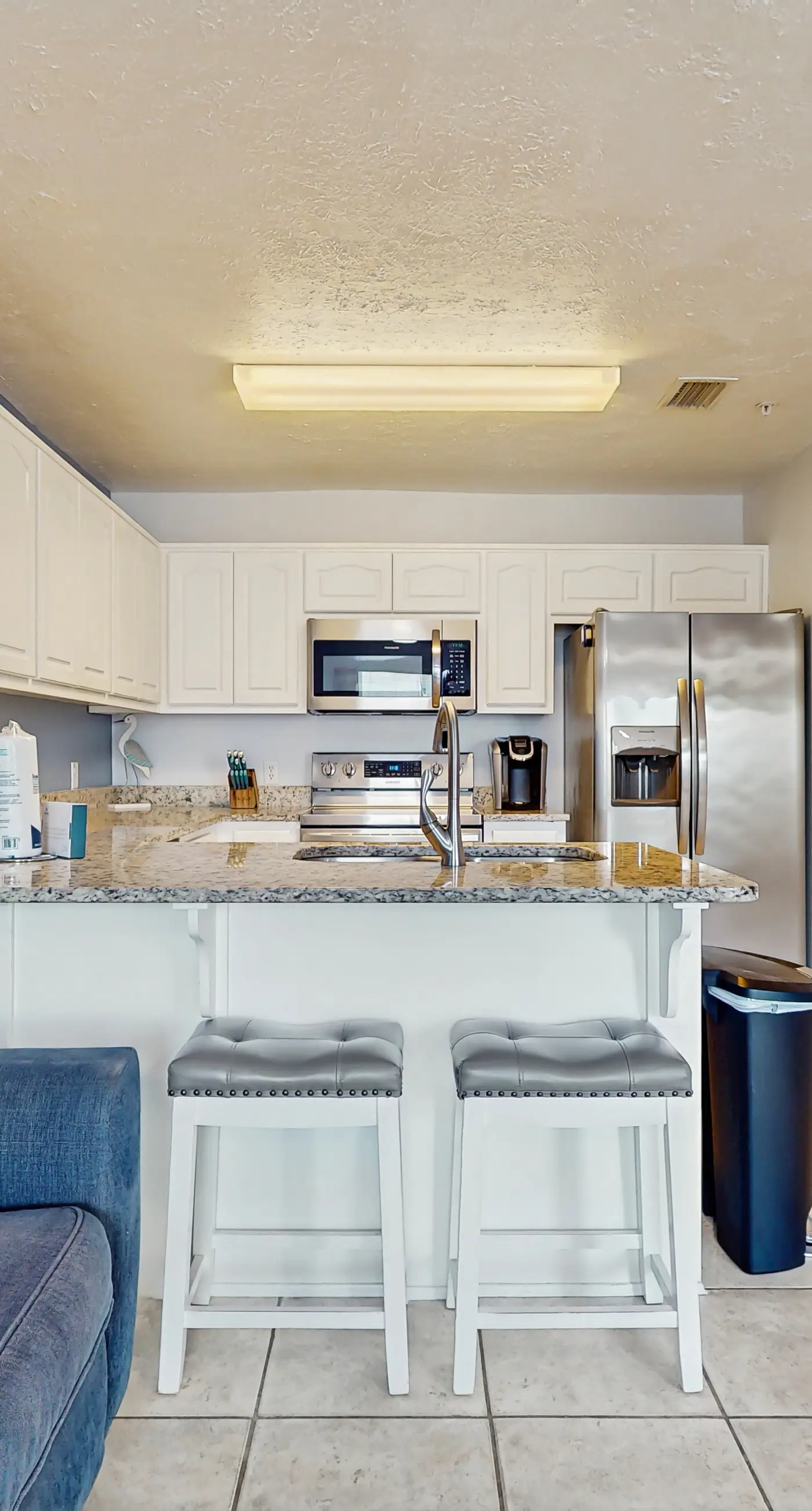 Cozy coastal condo with shared pool and easy beach access