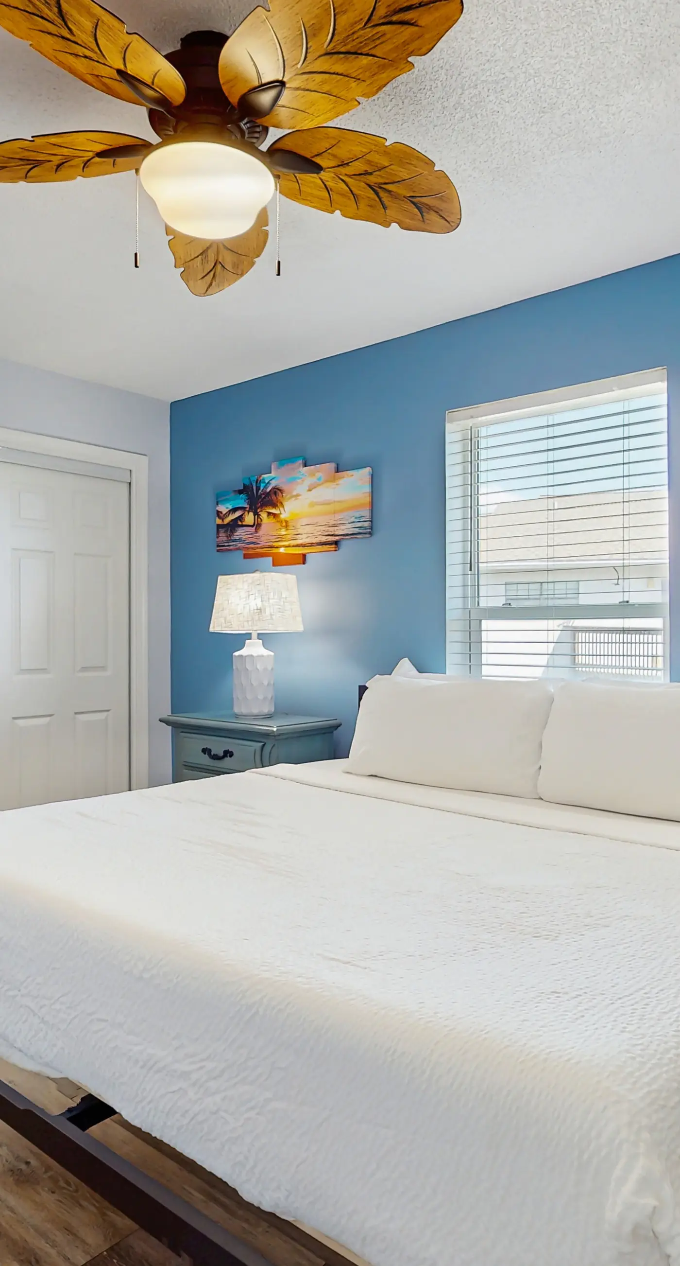 Cozy coastal condo with shared pool and easy beach access