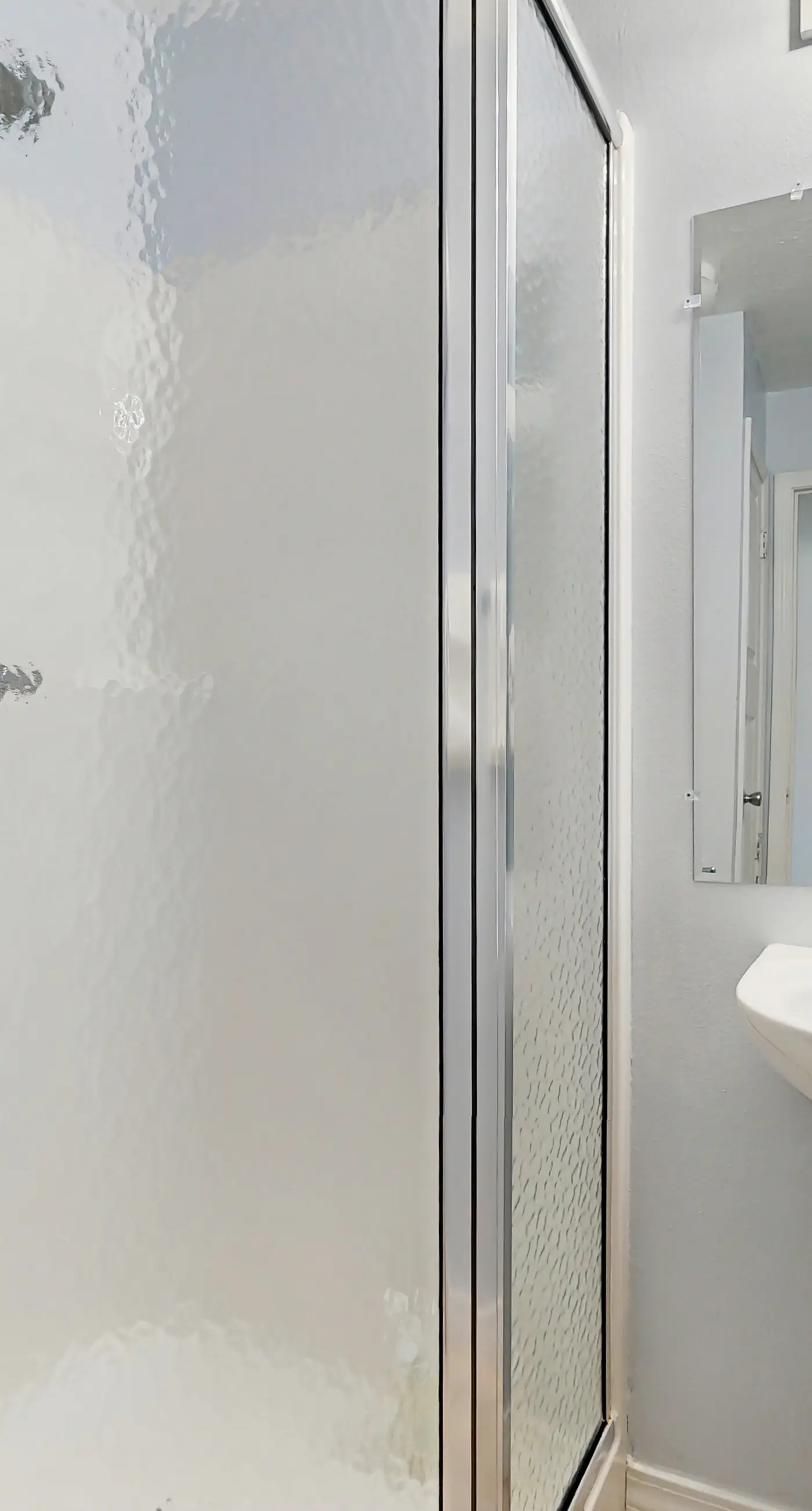 Cozy coastal condo with shared pool and easy beach access