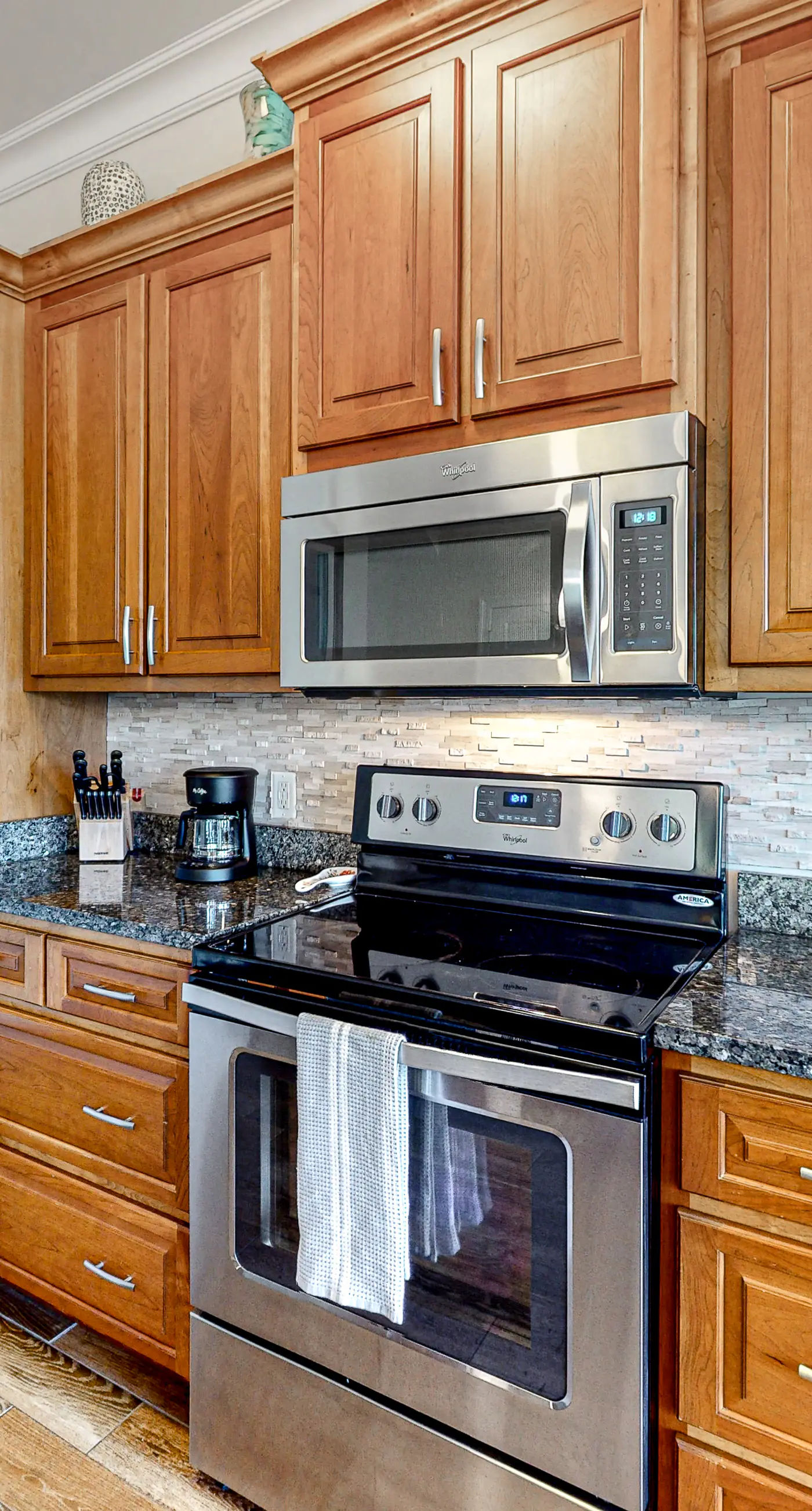Dog-friendly beach house with balcony, fenced yard, & AC - walk to beach