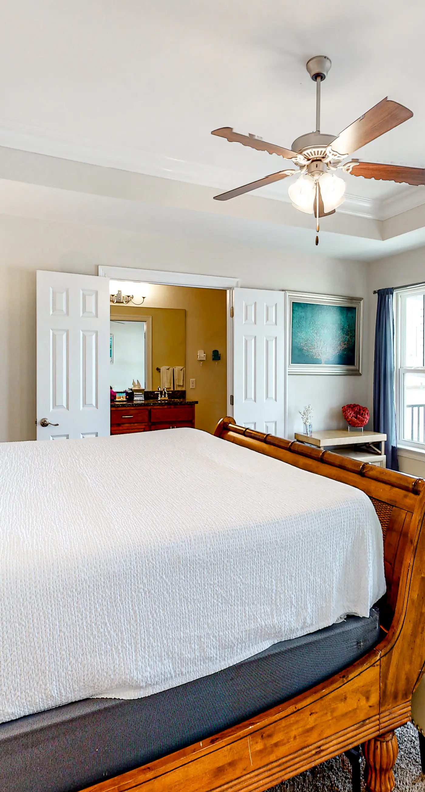 Dog-friendly beach house with balcony, fenced yard, & AC - walk to beach