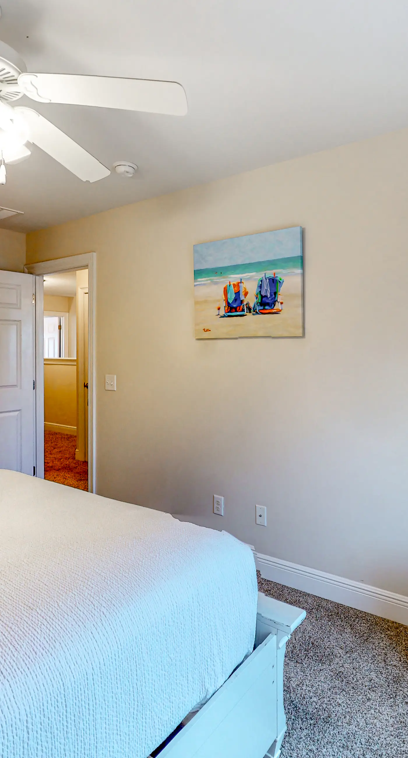 Dog-friendly beach house with balcony, fenced yard, & AC - walk to beach