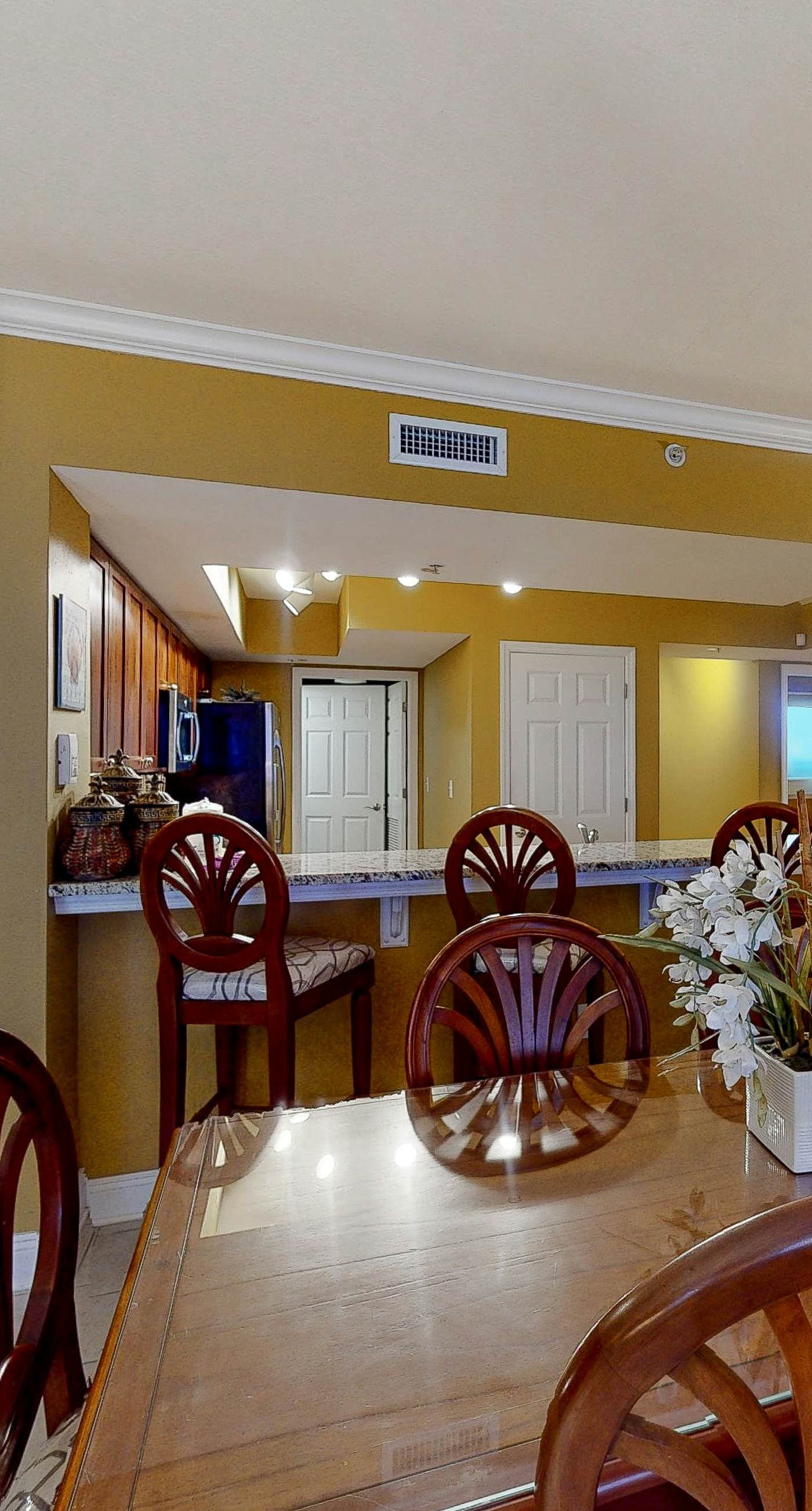 Beachfront resort condo with gulf views, pools,splash pad, hot tub, & gym