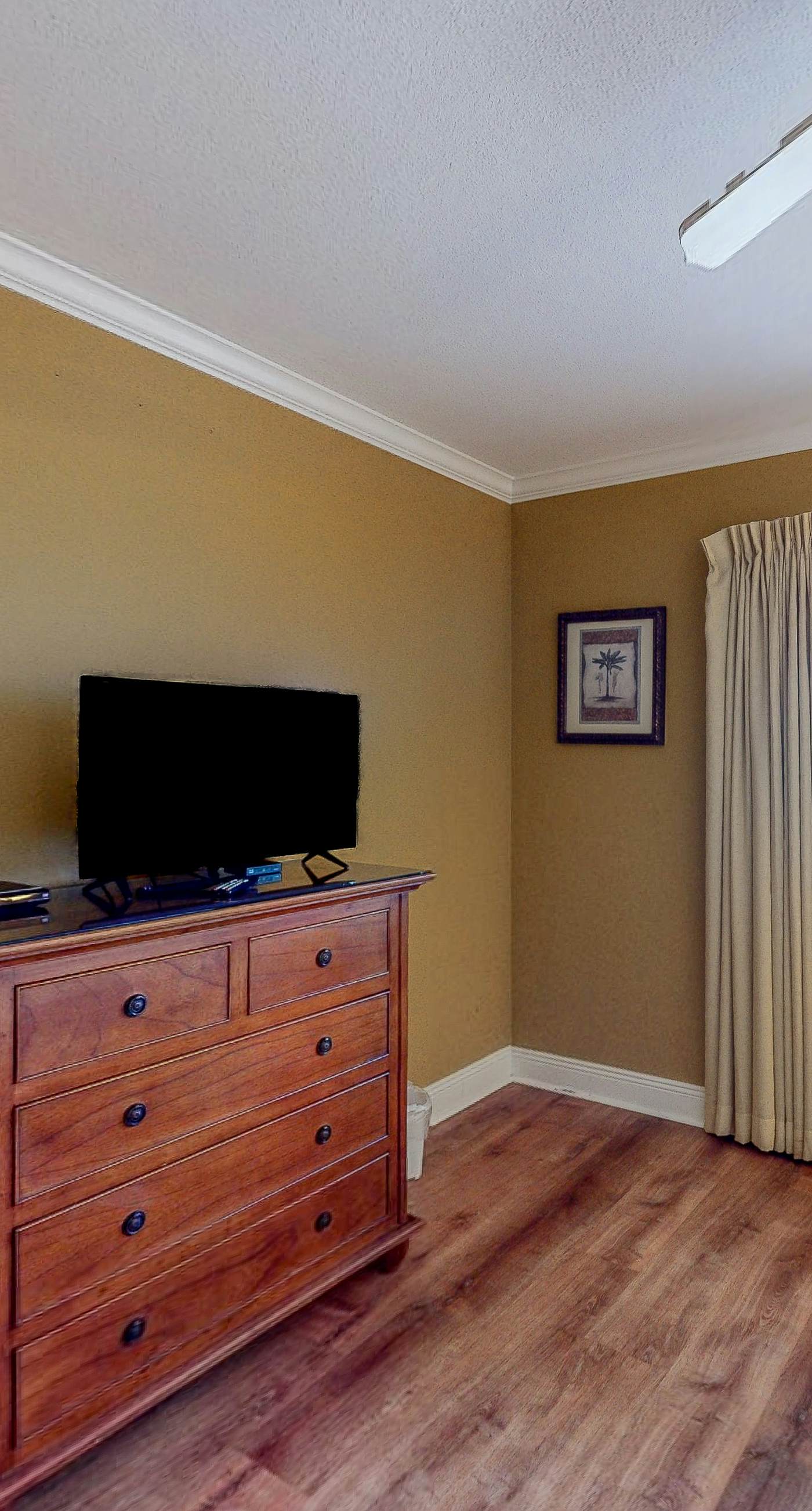 Beachfront resort condo with gulf views, pools,splash pad, hot tub, & gym