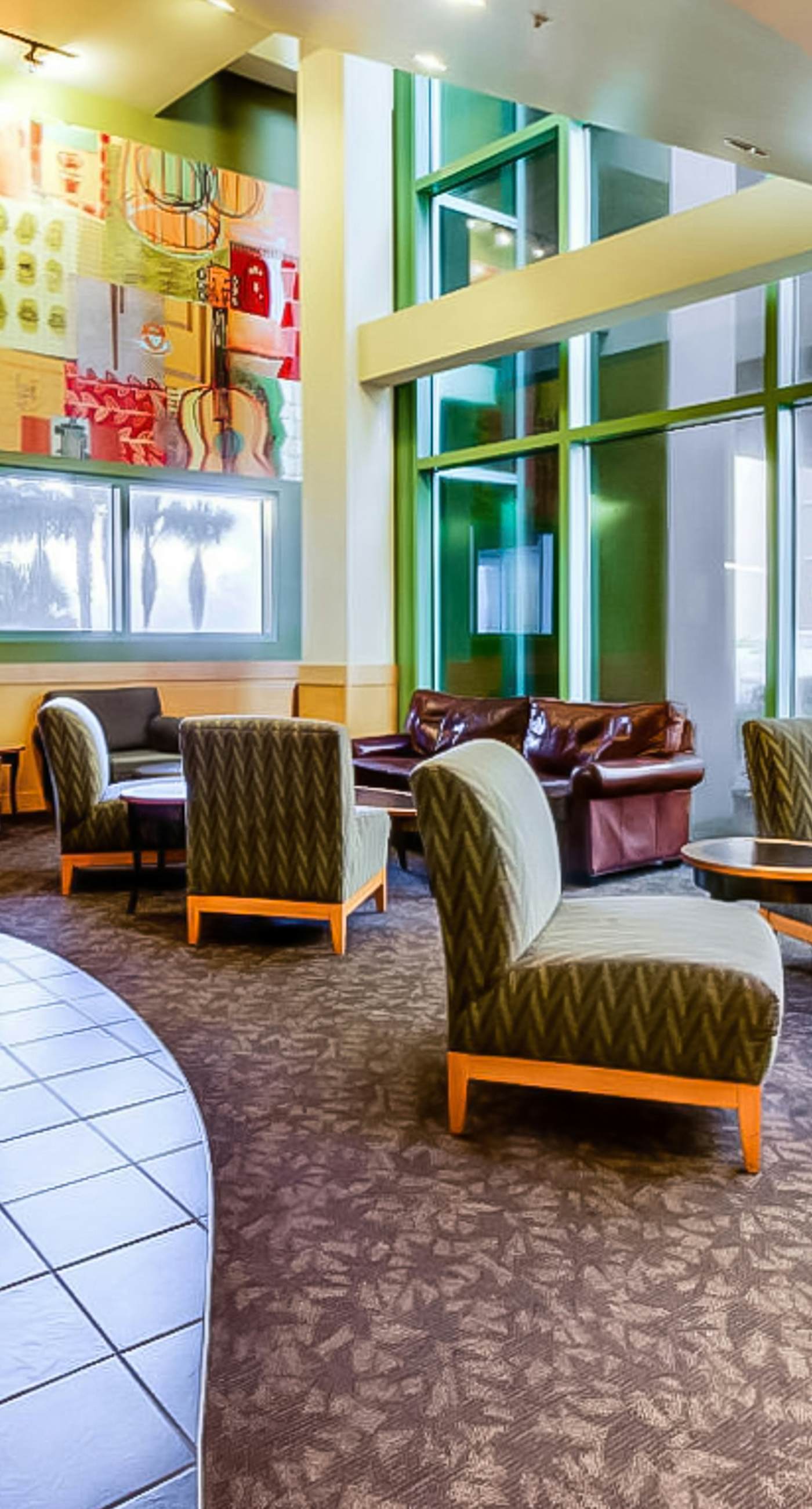 Beachfront resort condo with gulf views, pools,splash pad, hot tub, & gym