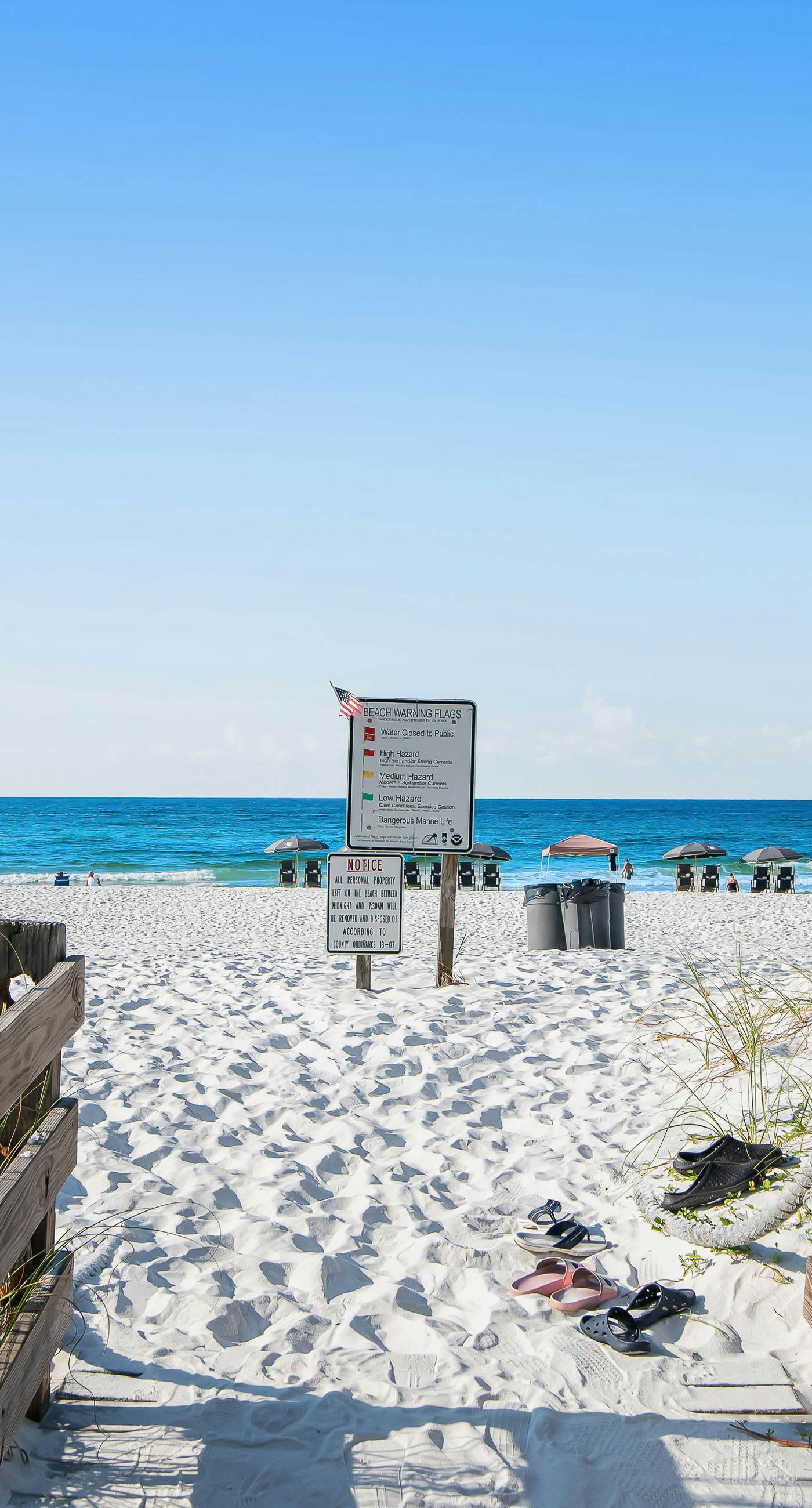 Beachfront resort condo with gulf views, pools,splash pad, hot tub, & gym