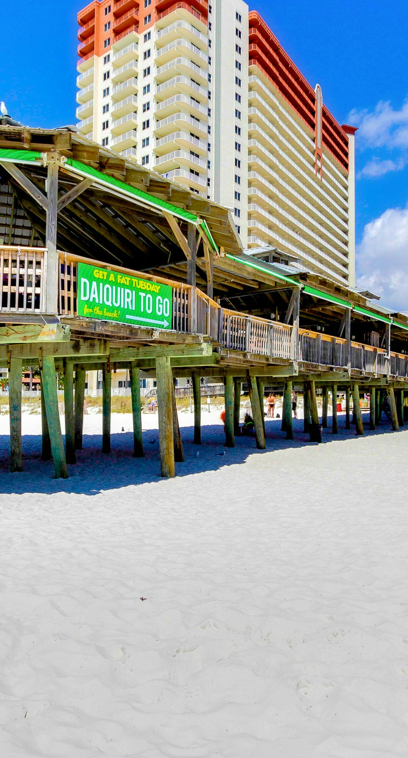 Beachfront resort condo with gulf views, pools,splash pad, hot tub, & gym