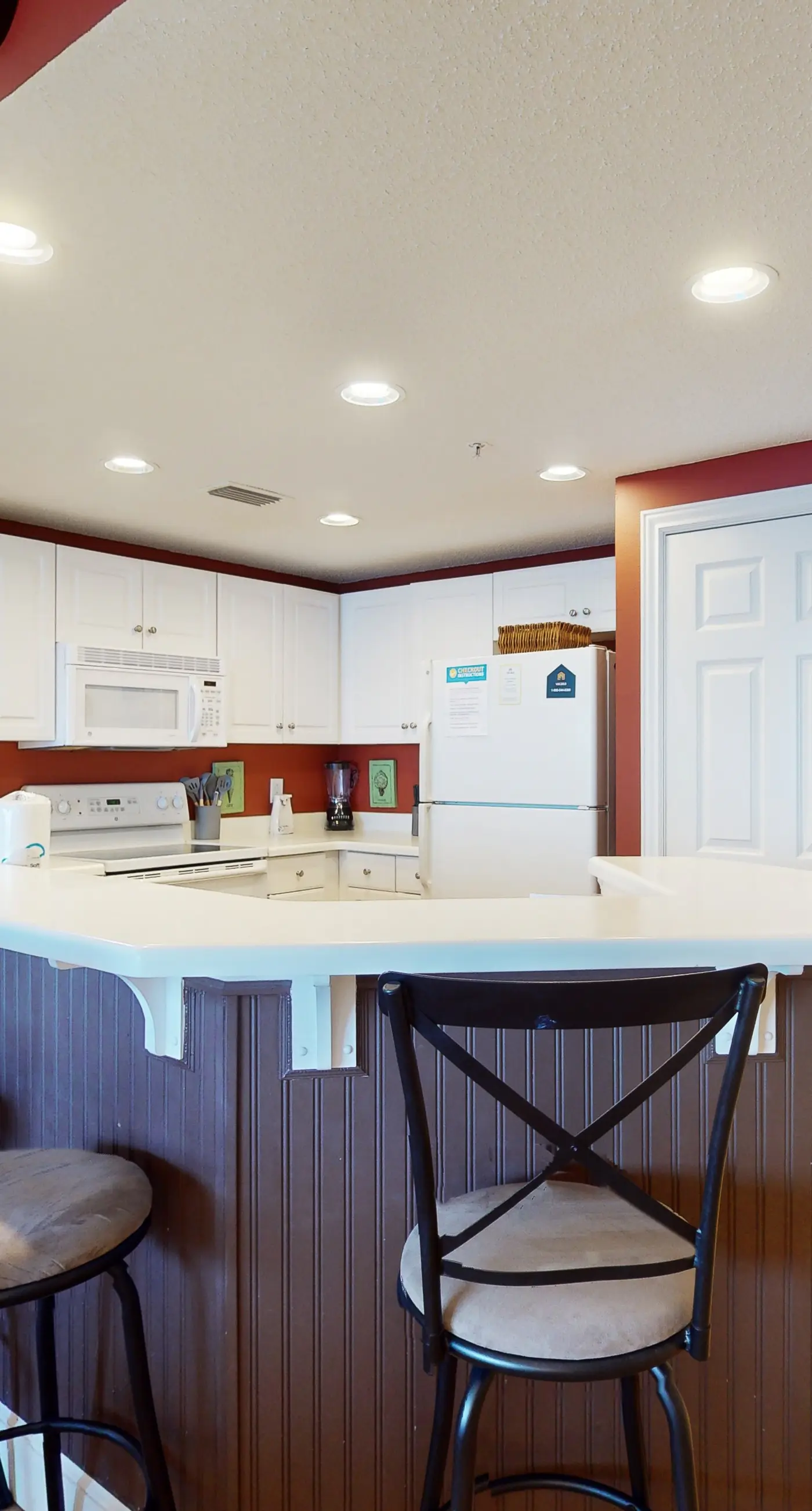 Oceanfront Condo with Views, Beach Access, Pool & Hot Tub at Majestic Beach Resort