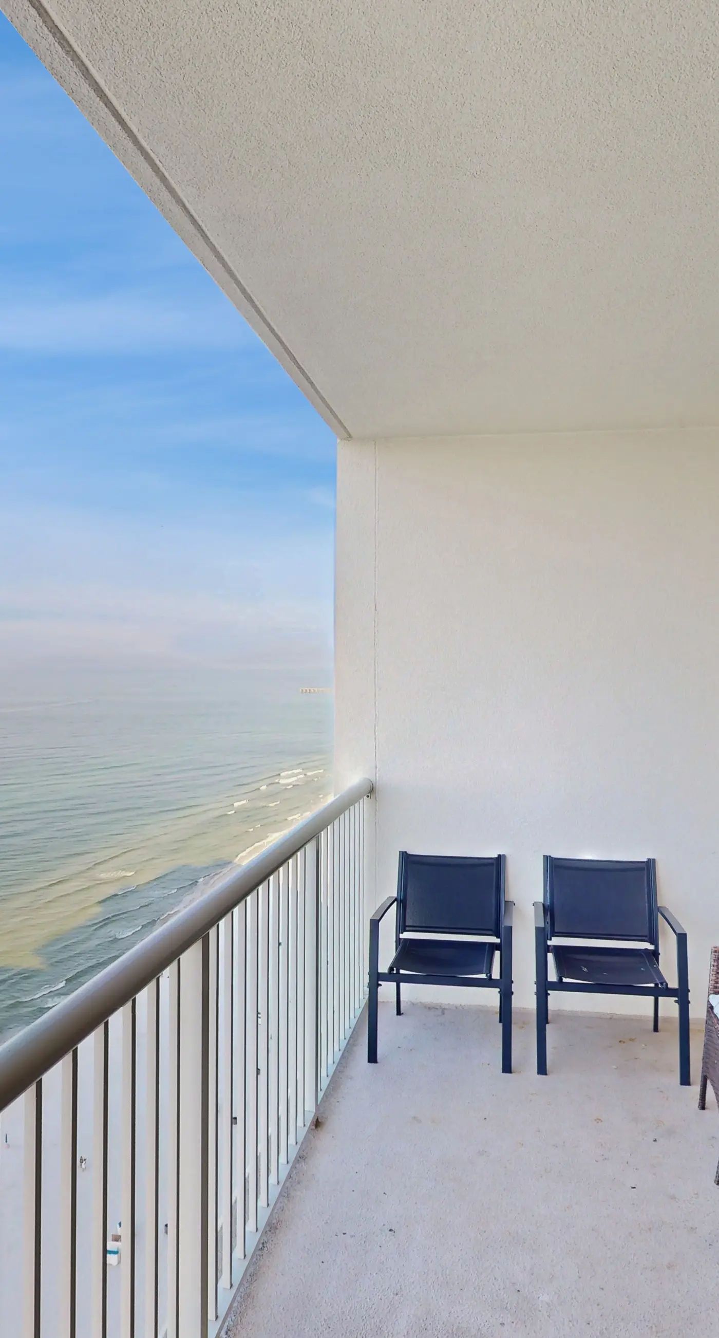 Oceanfront Condo with Views, Beach Access, Pool & Hot Tub at Majestic Beach Resort