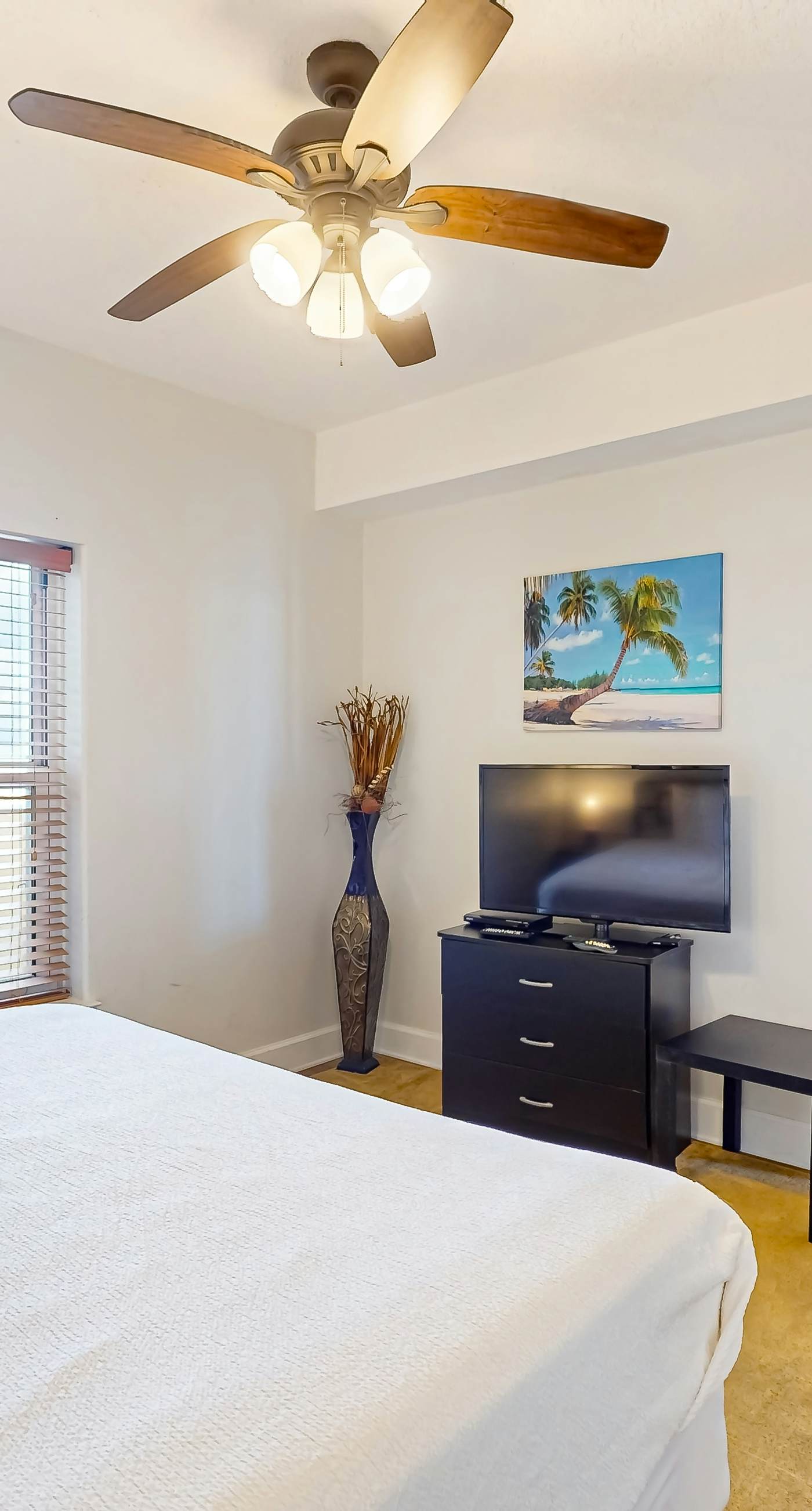 Waterfront Condo with Stunning Gulf View, Shared Pool, Hot Tub